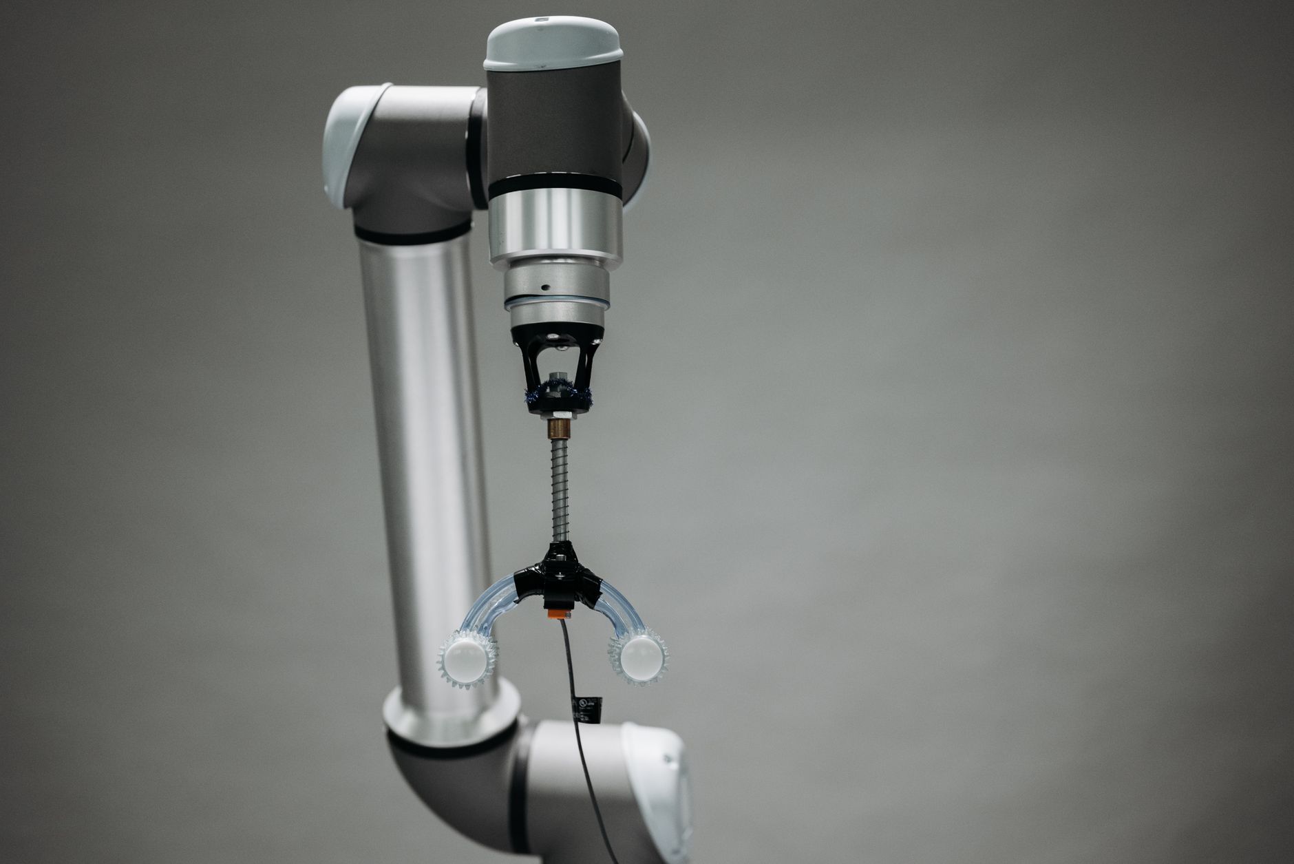 Robotic Tech Revolutionises Dressing: A Hands-Free Future