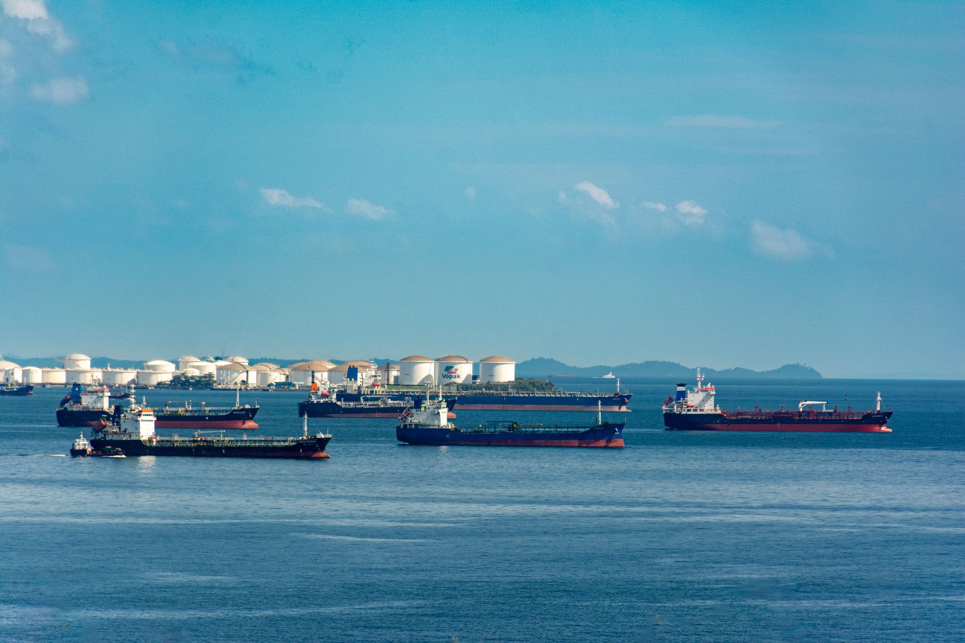 Oman's Battle Against a Spreading Oil Slick
