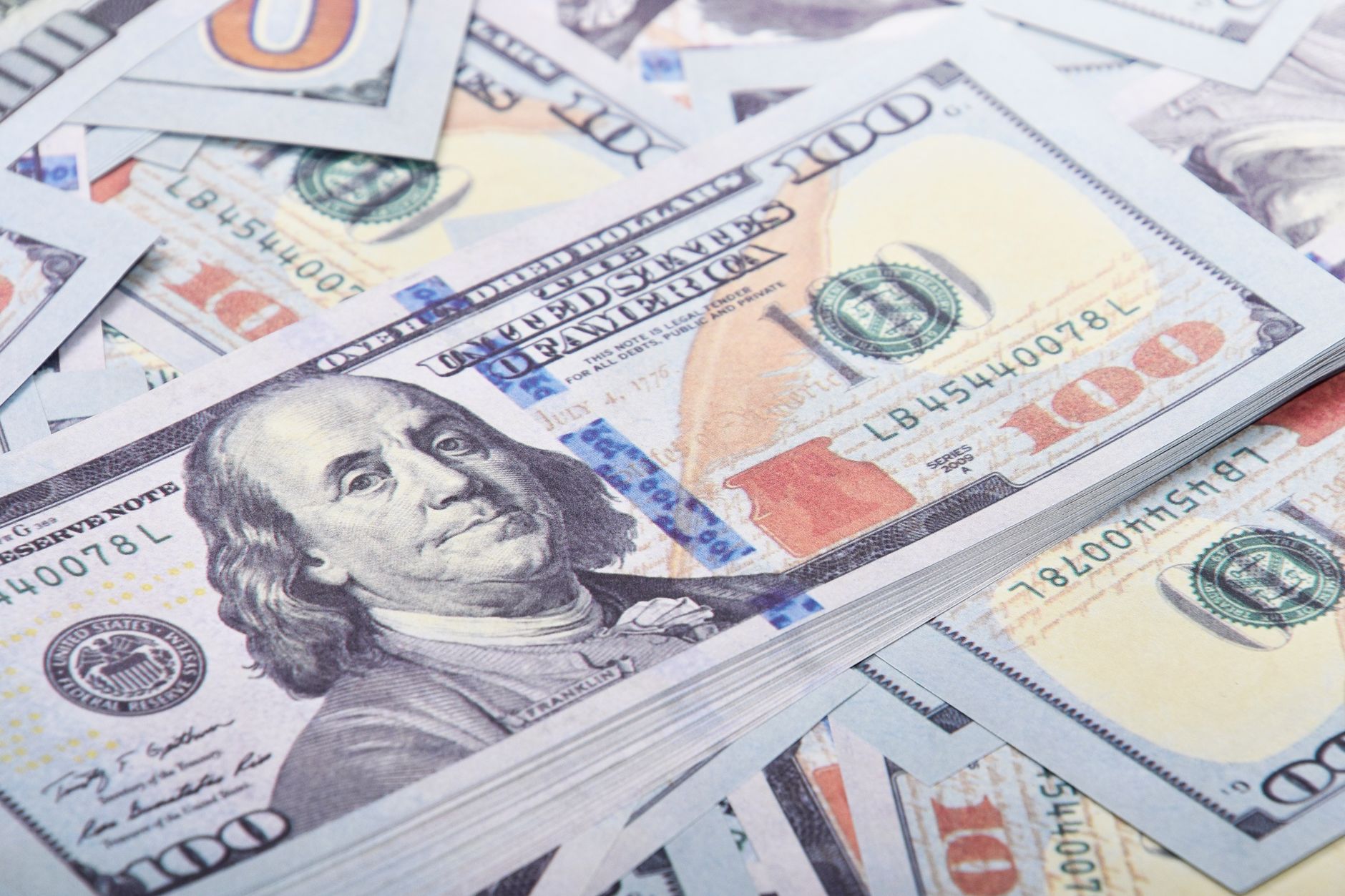 America's Debt Surpasses $40 Trillion Amid Economic Woes