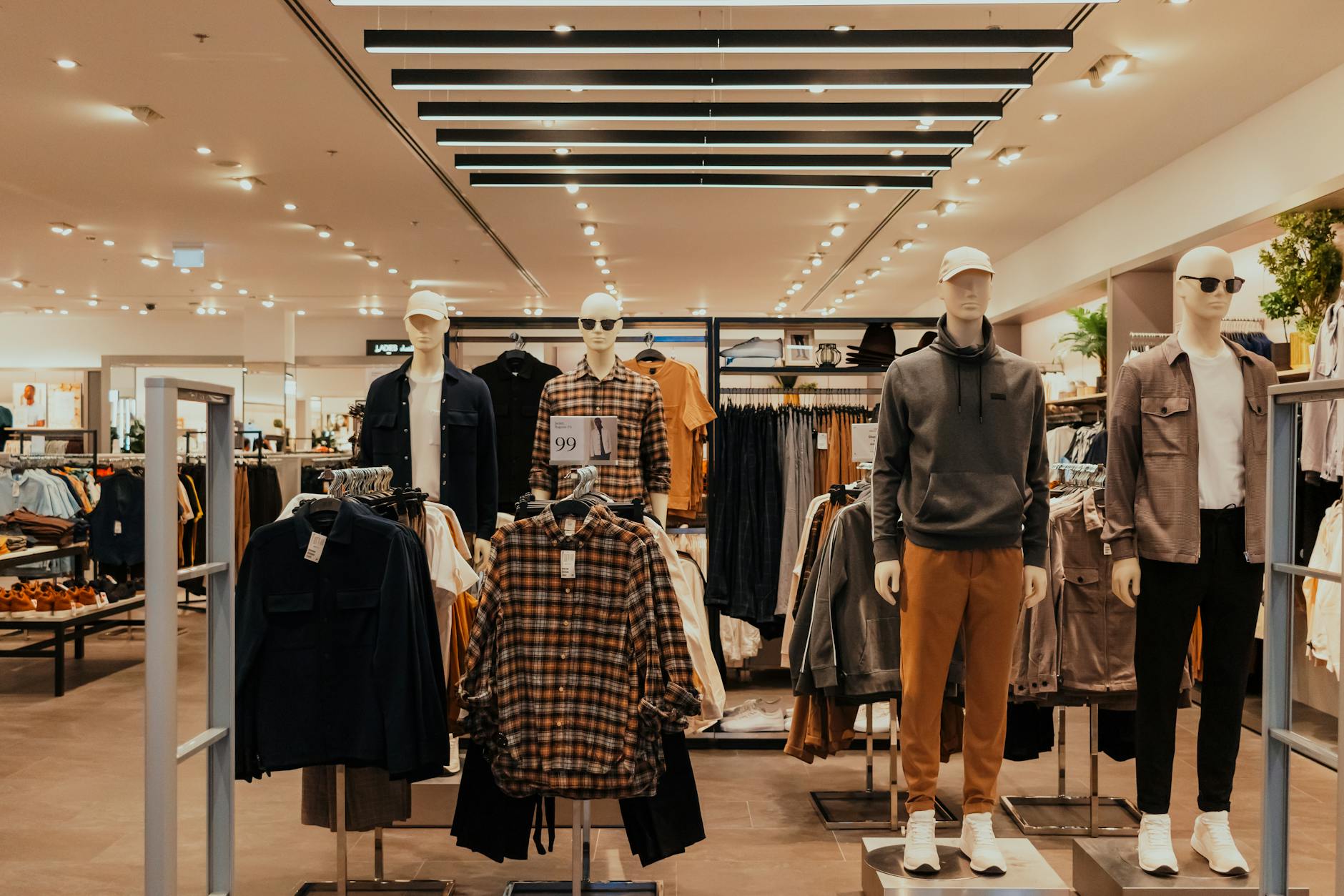 Dubai's Apparel Group Eyes Indian Market with Potential IPO