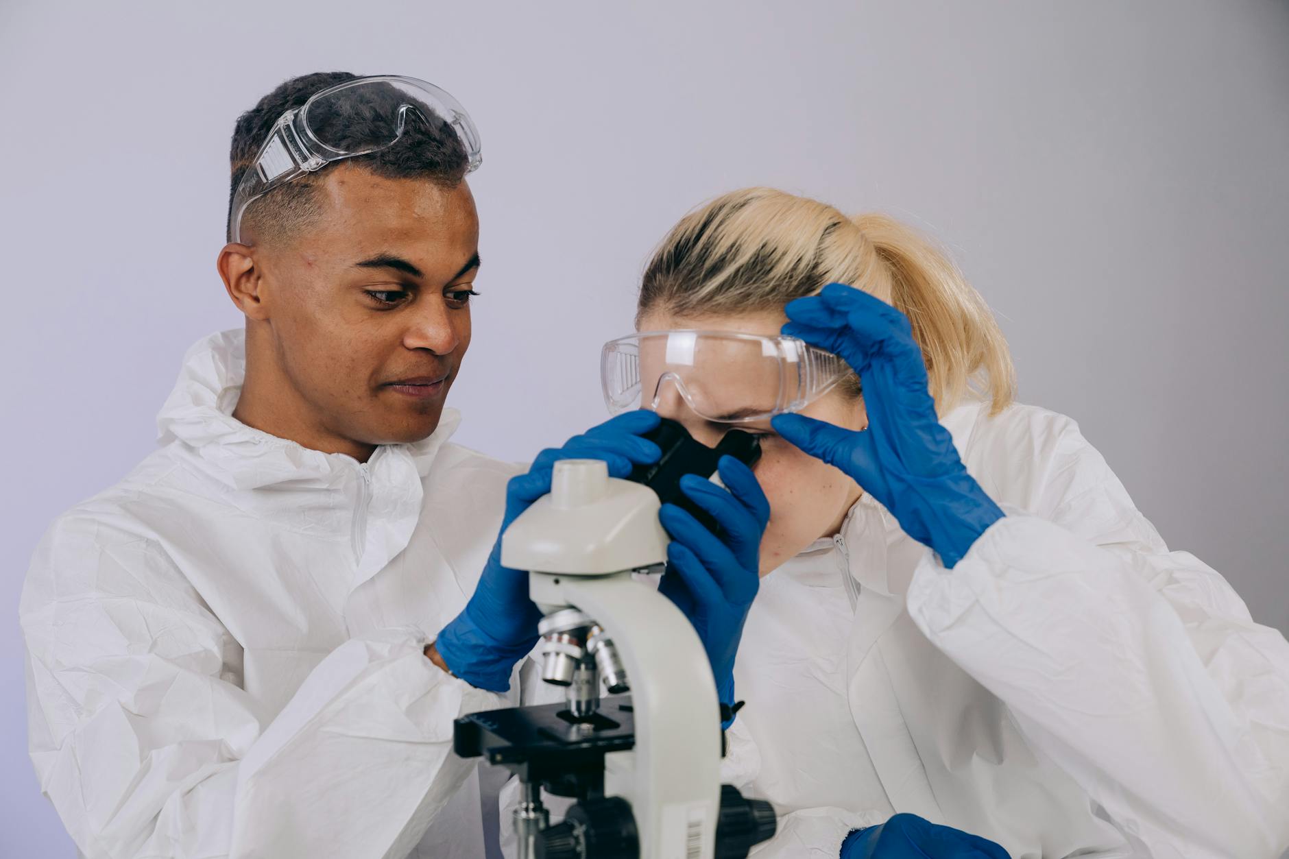 AI Scientists Advance Yet Confront Core Challenges