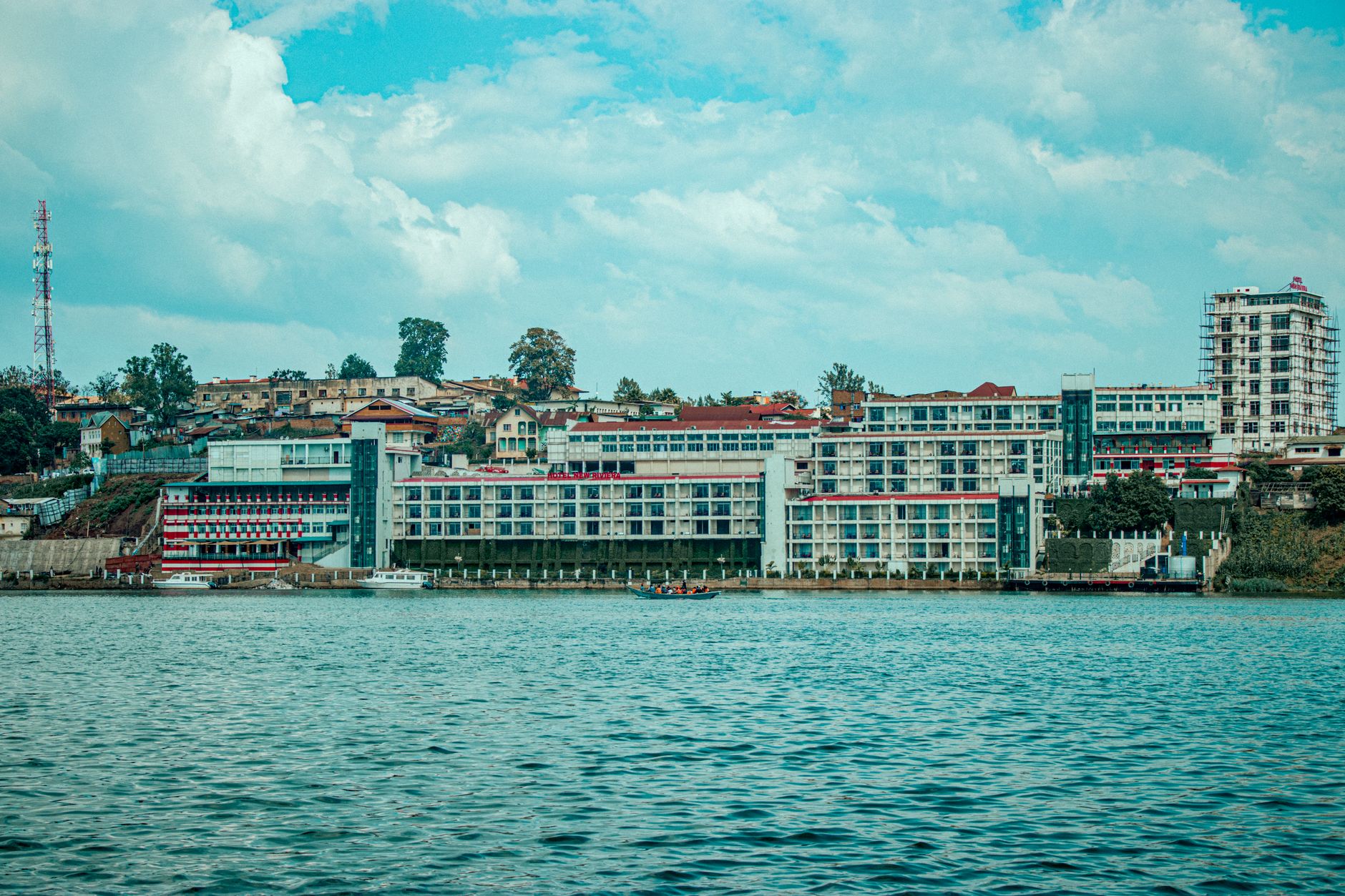 Quarantined on the Congo: Riverboat Crisis Amid Ebola Fears