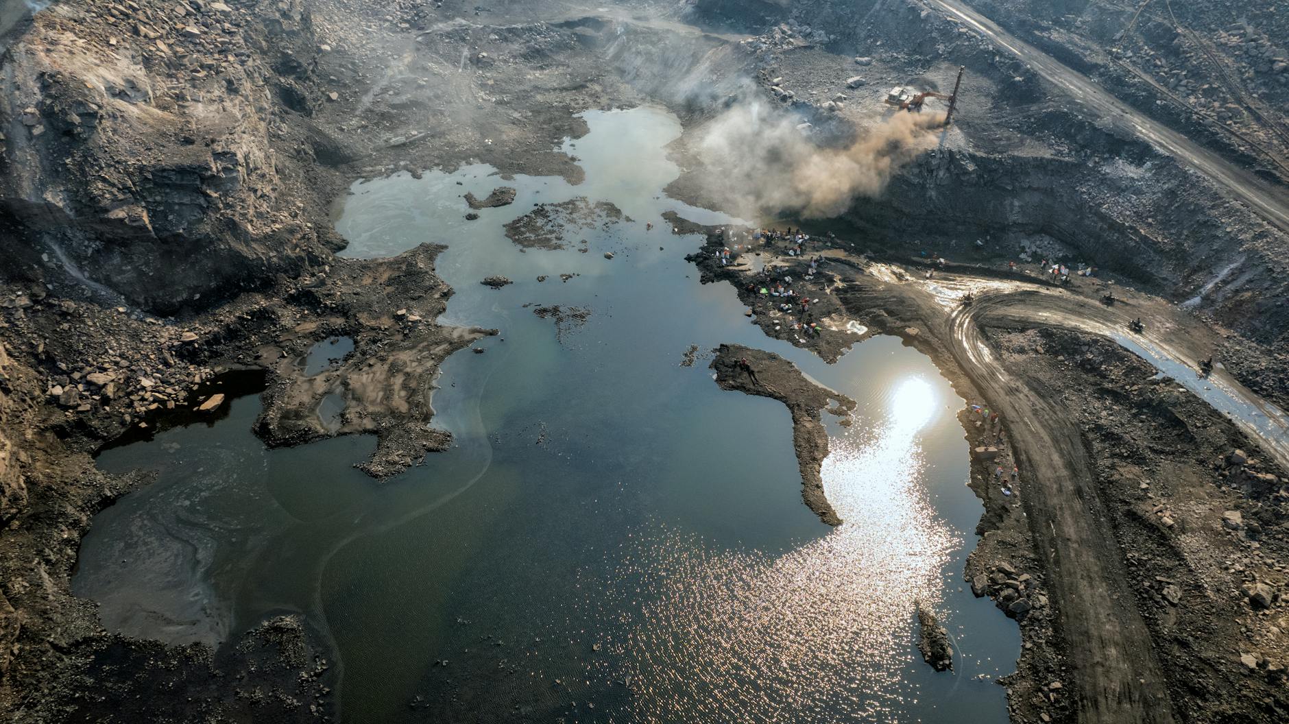 Environmental Crisis: Illegal Mining in Hazaribagh Under Fire