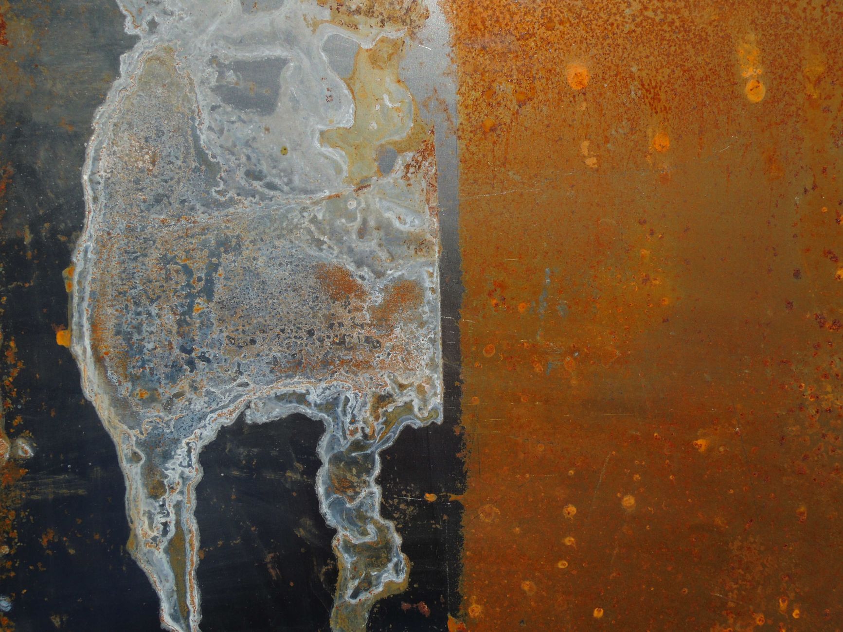 The Gleaming Mystery: Why Gold Defies Rust