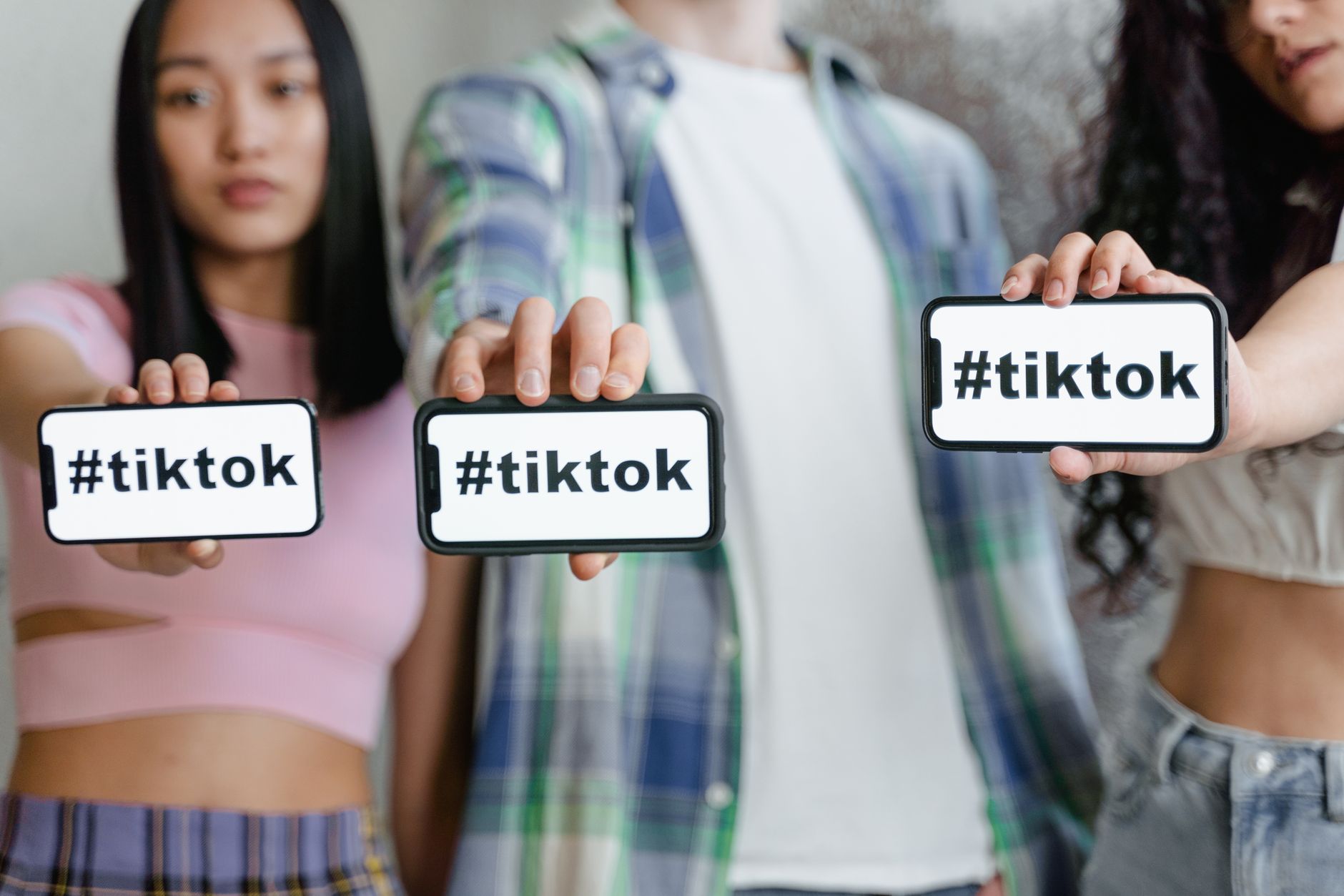 Australian Teens Defy TikTok Ban, Return to Platform
