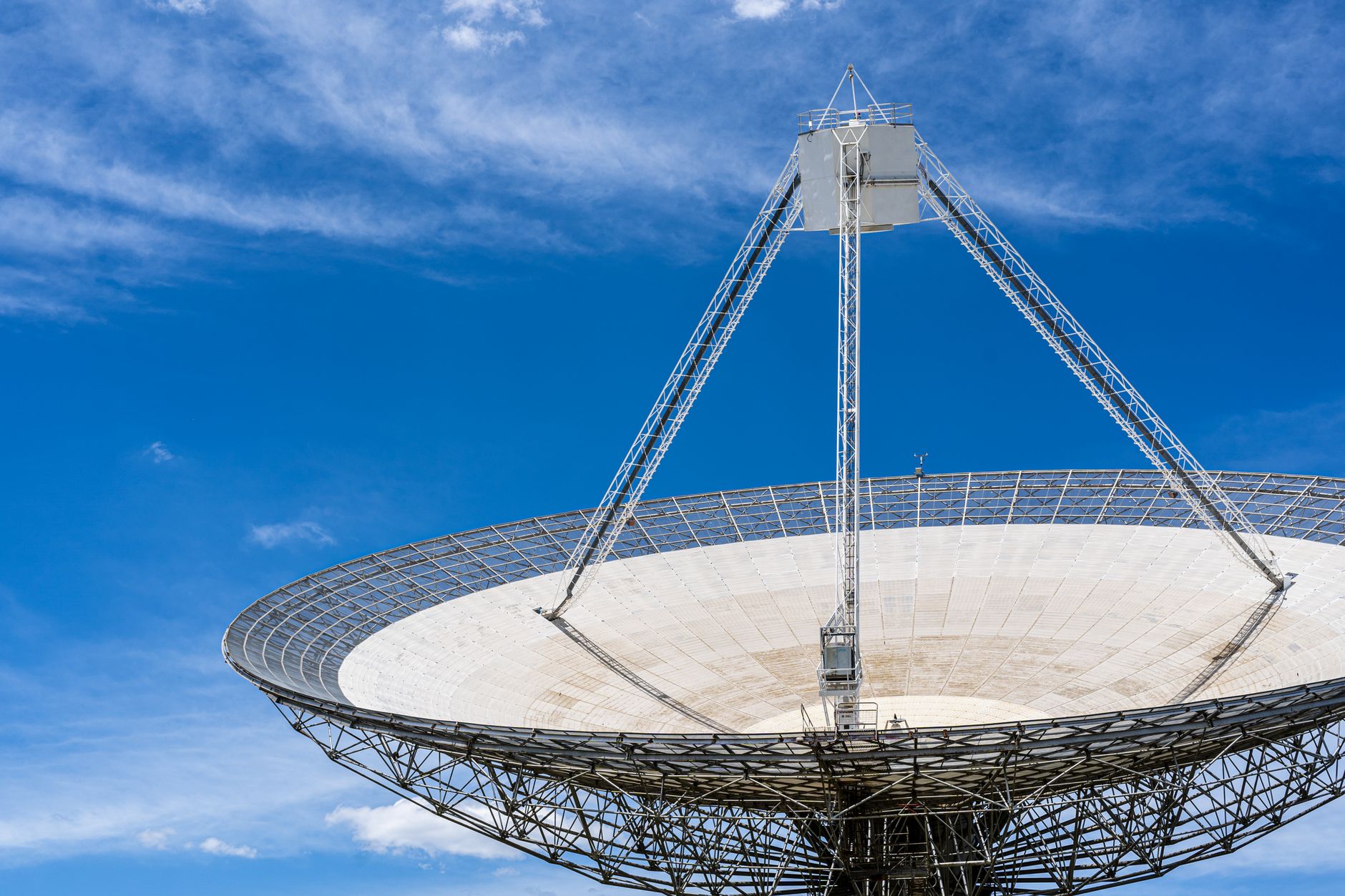 Astronomers Capture First Radio Signals from a Distant Exoplanet