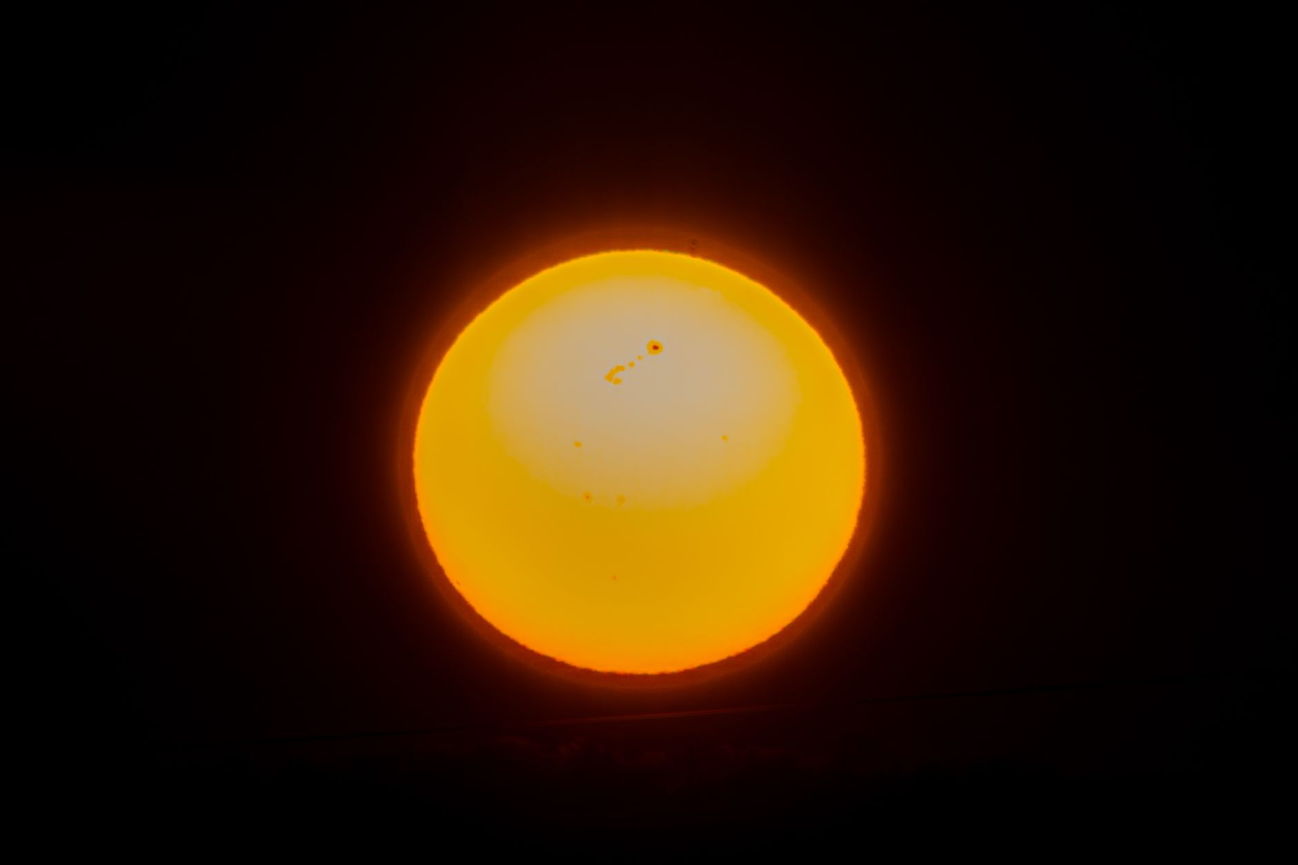 Scientists Unveil Sun's Tiny Plasma Swirls in Stunning First