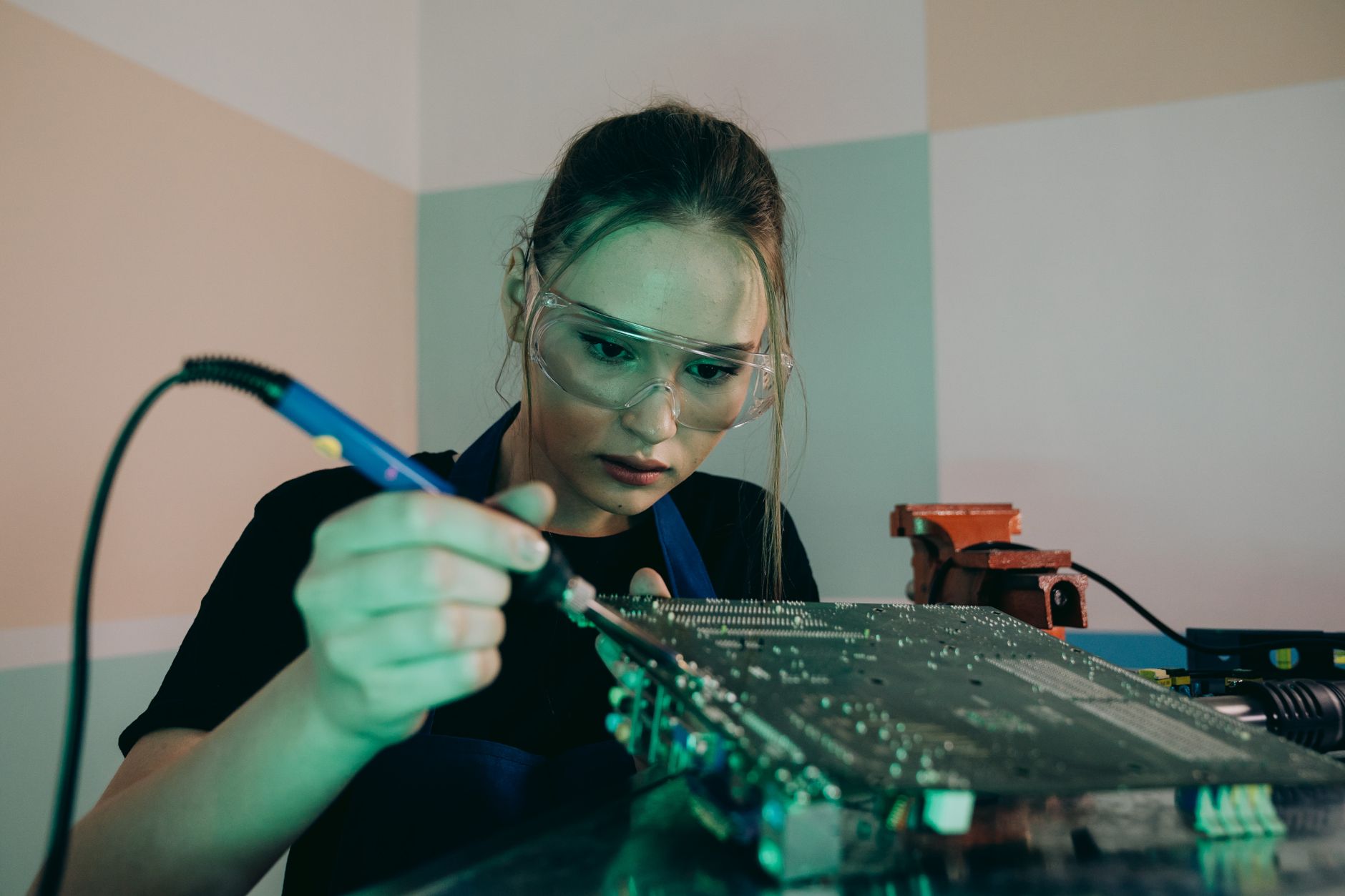 A Milestone for Women in Engineering: Over 10,000 Qualify in JEE Advanced 2026