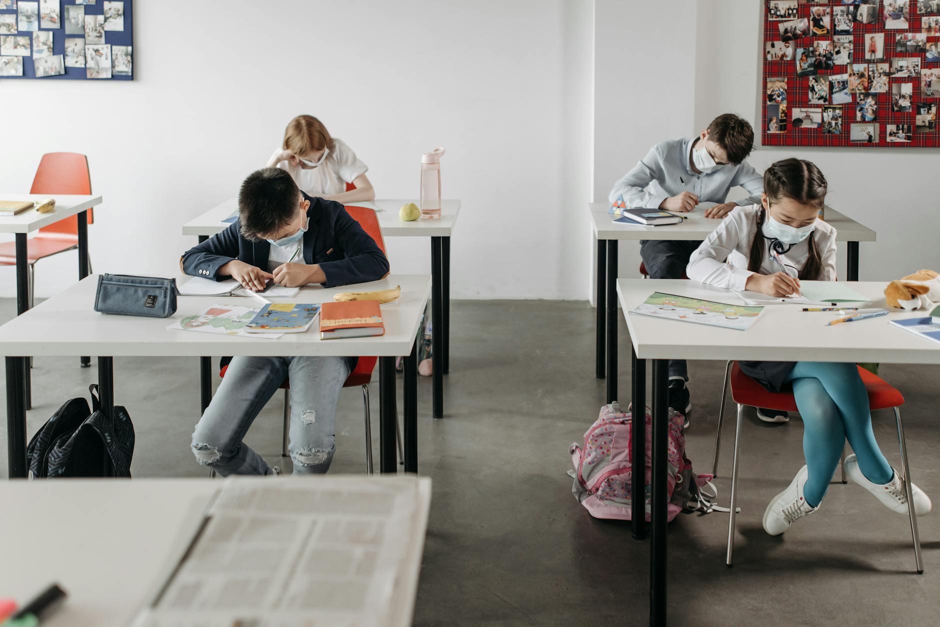 Youth Not in Work or Study Declines by 2025, Eurostat Reports