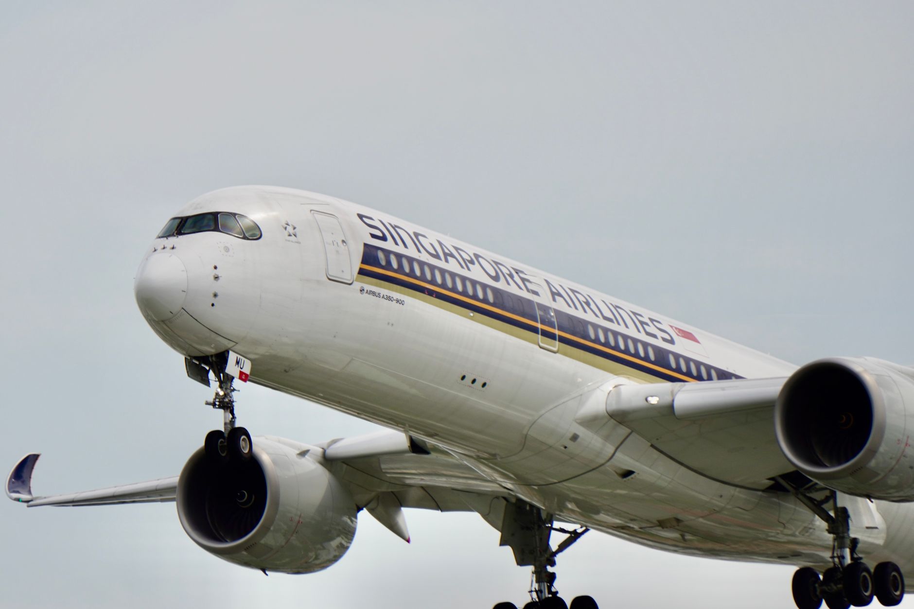 Singapore Airlines Soars to Top as World's Best Airline for 2026