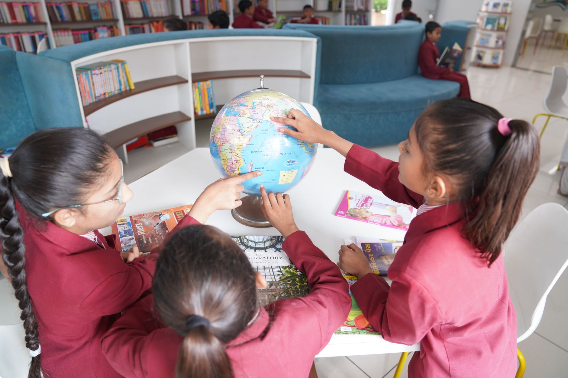 Kerala's Library Science Graduates Struggle Amidst School Reliance on Teachers