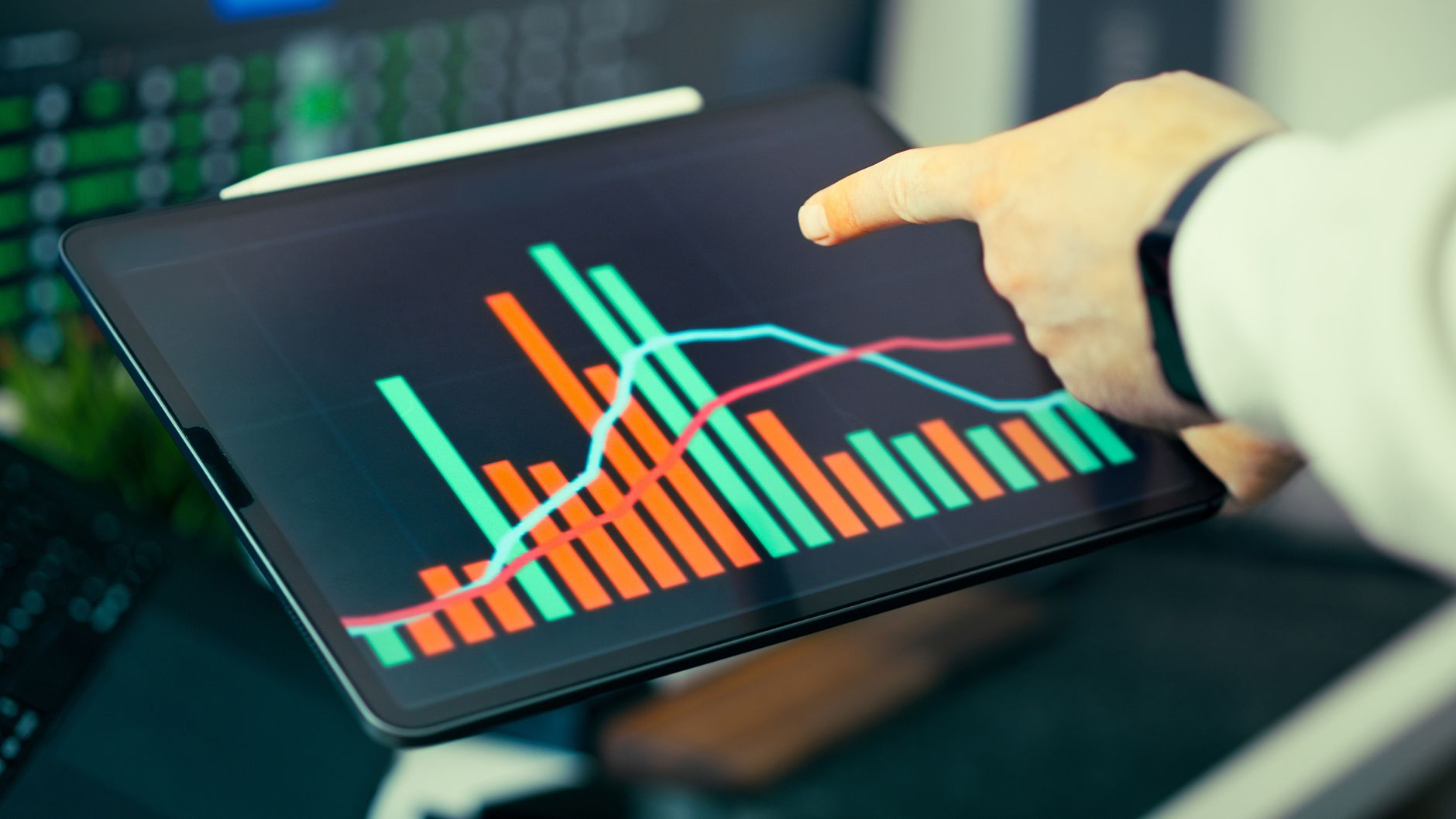 Marvell's Bold Forecast: AI Demand Drives Revenue Surge