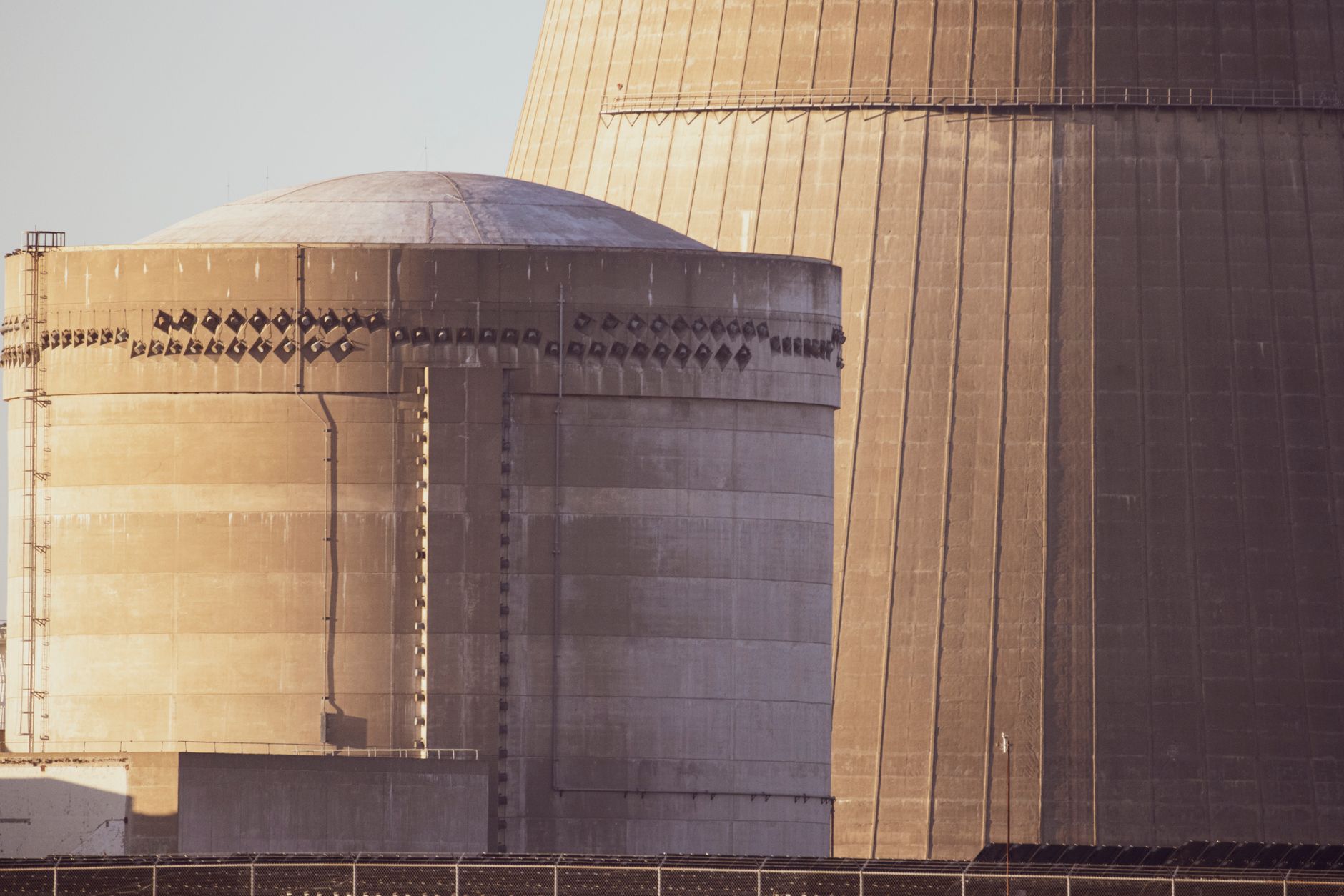 China's Bold Move: A Portable Nuclear Reactor on Wheels