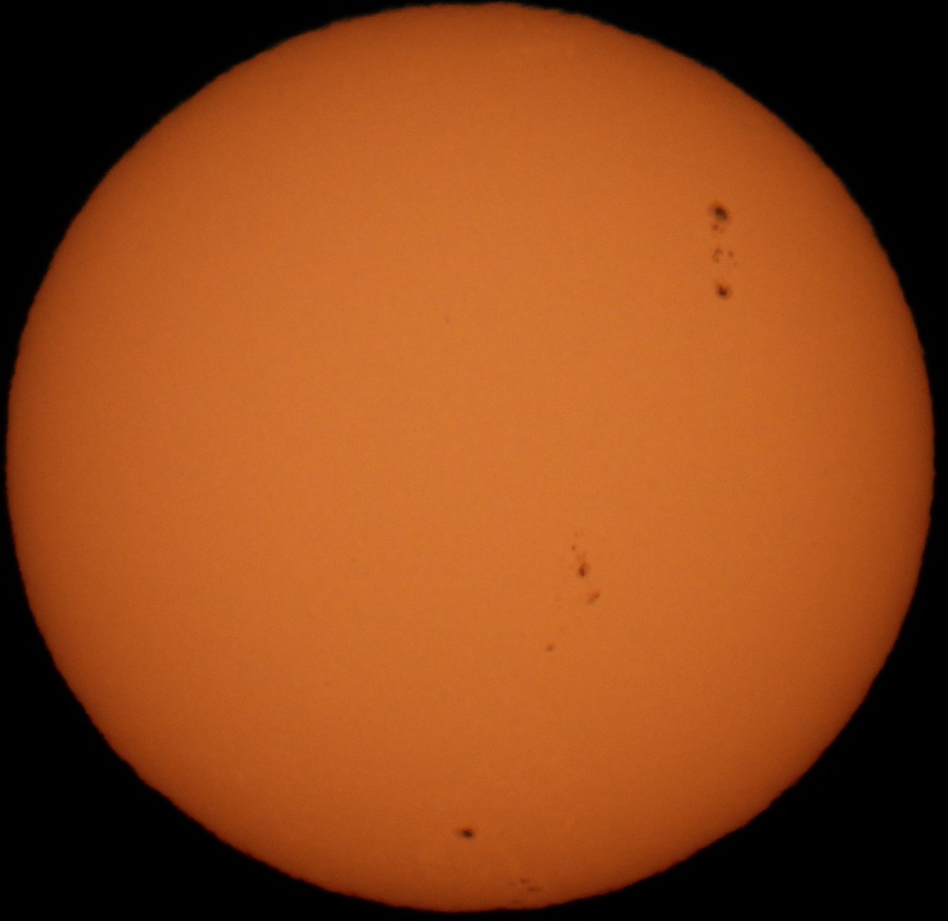 Astronomers Reveal Enigmatic Magnetic Web Above the Sun