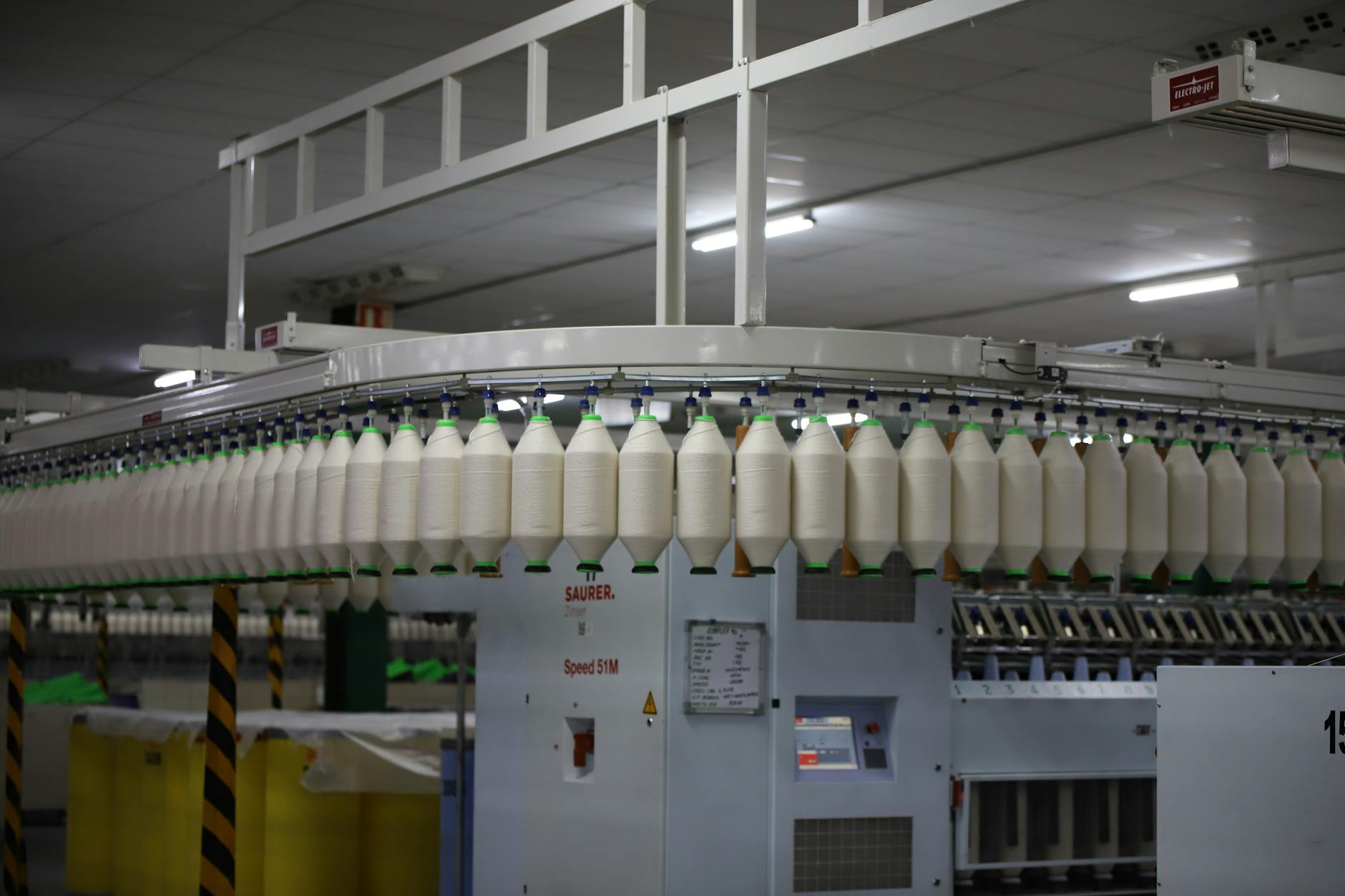 India's Cotton Mission Faces Policy Hurdles Despite Scientific Progress