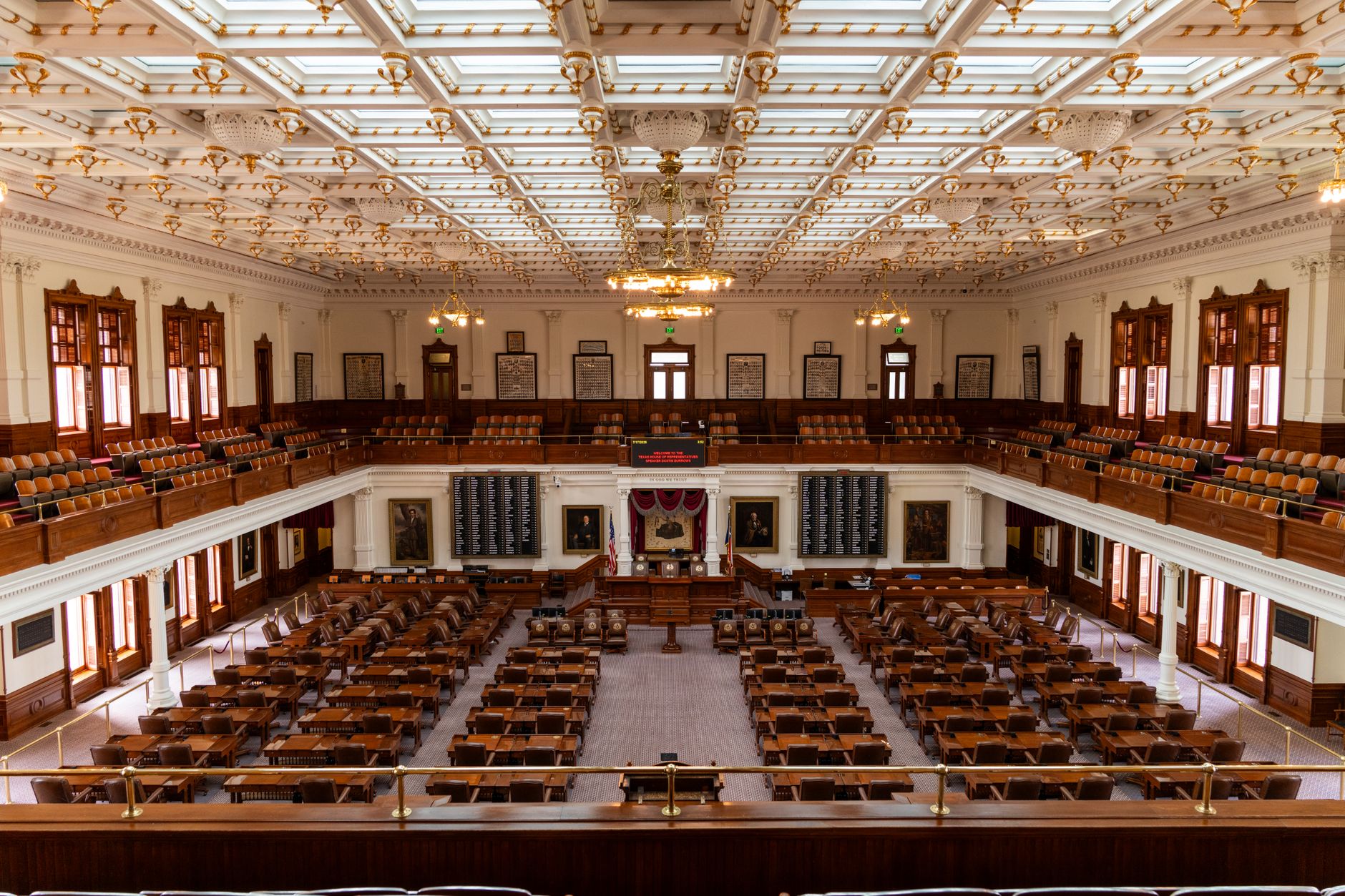 US Legislators Demand AI 'Kill Switch' Amid OpenAI Concerns