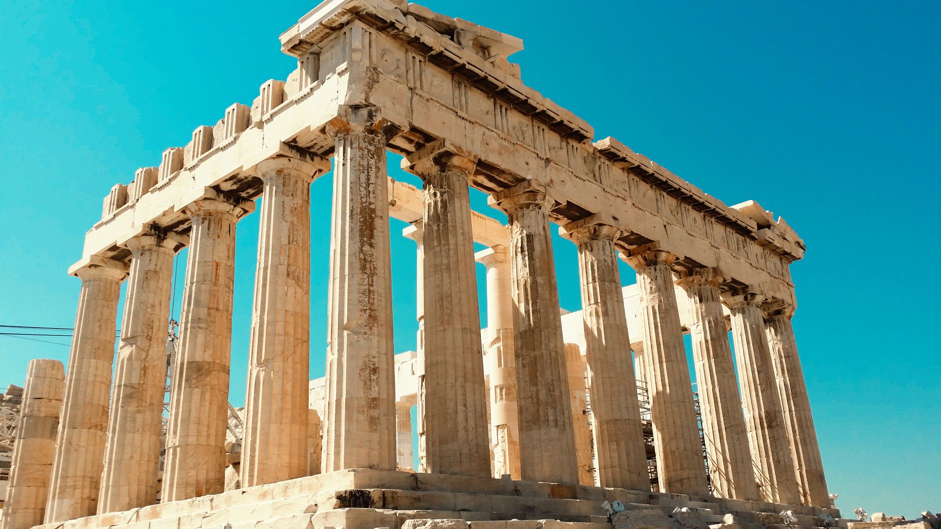 British Mathematician Challenges Parthenon’s Optical Illusion Myth
