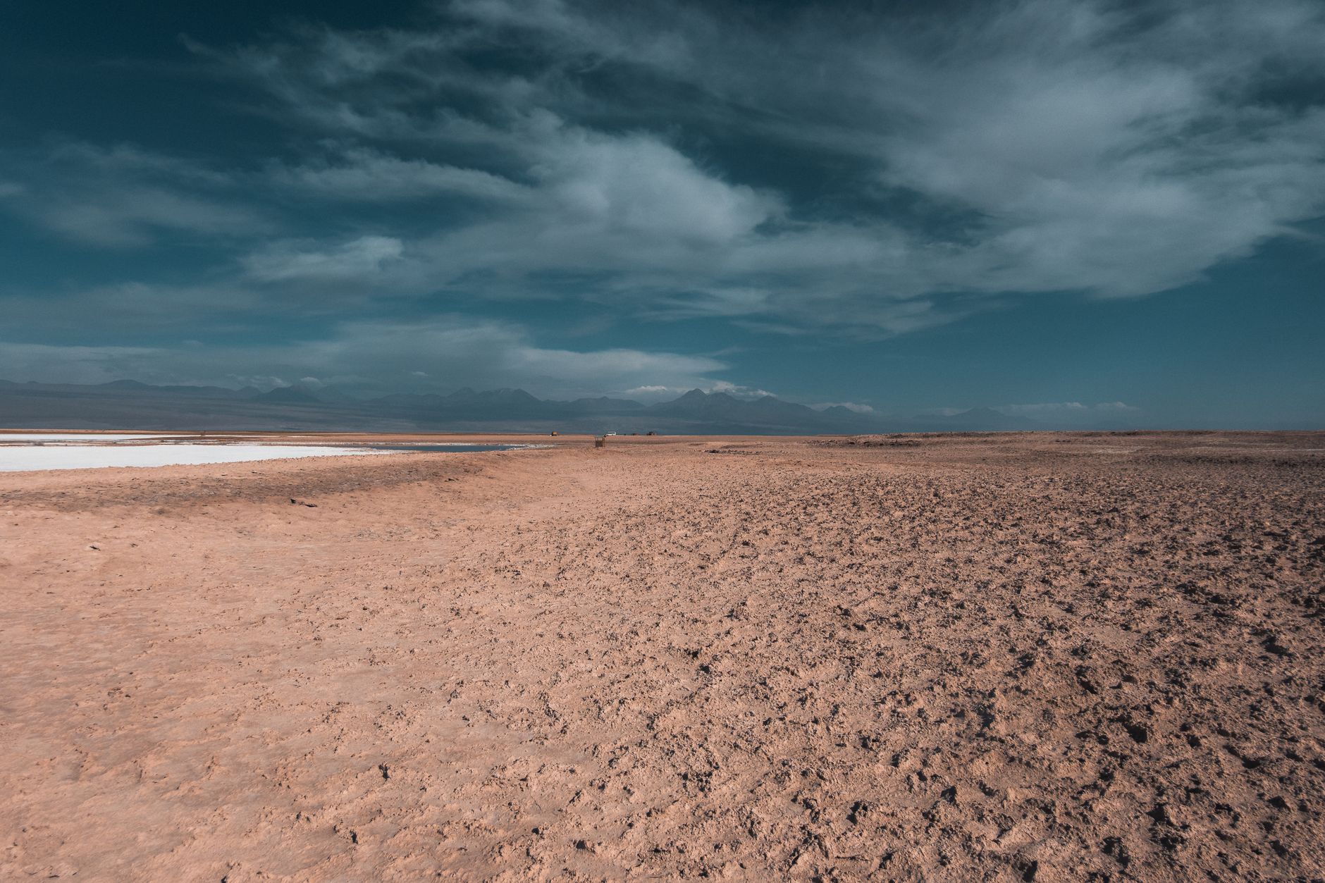 Rare Snowfall Transforms Chile's Atacama Desert