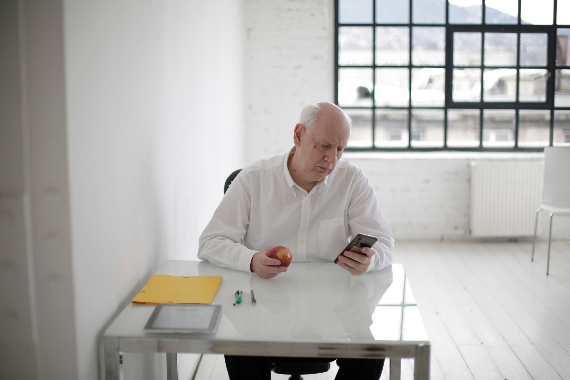 John Ternus to Succeed Tim Cook as Apple's CEO
