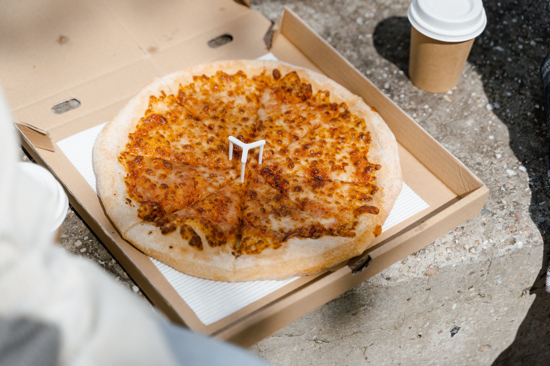 Teen Siblings Use Pizza App to Tackle American Hunger