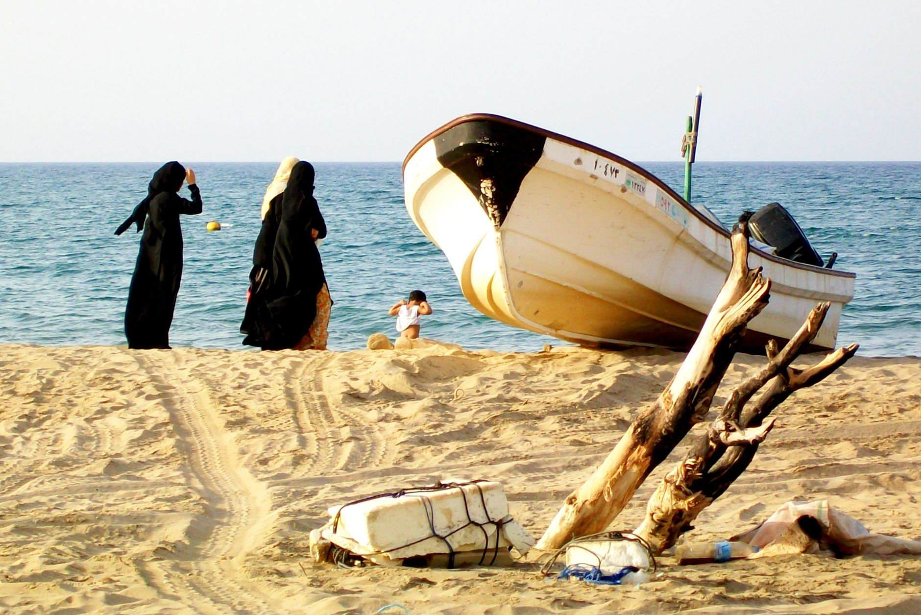 Oman's Pristine Coastline Marred by Oil Spill from Tanker