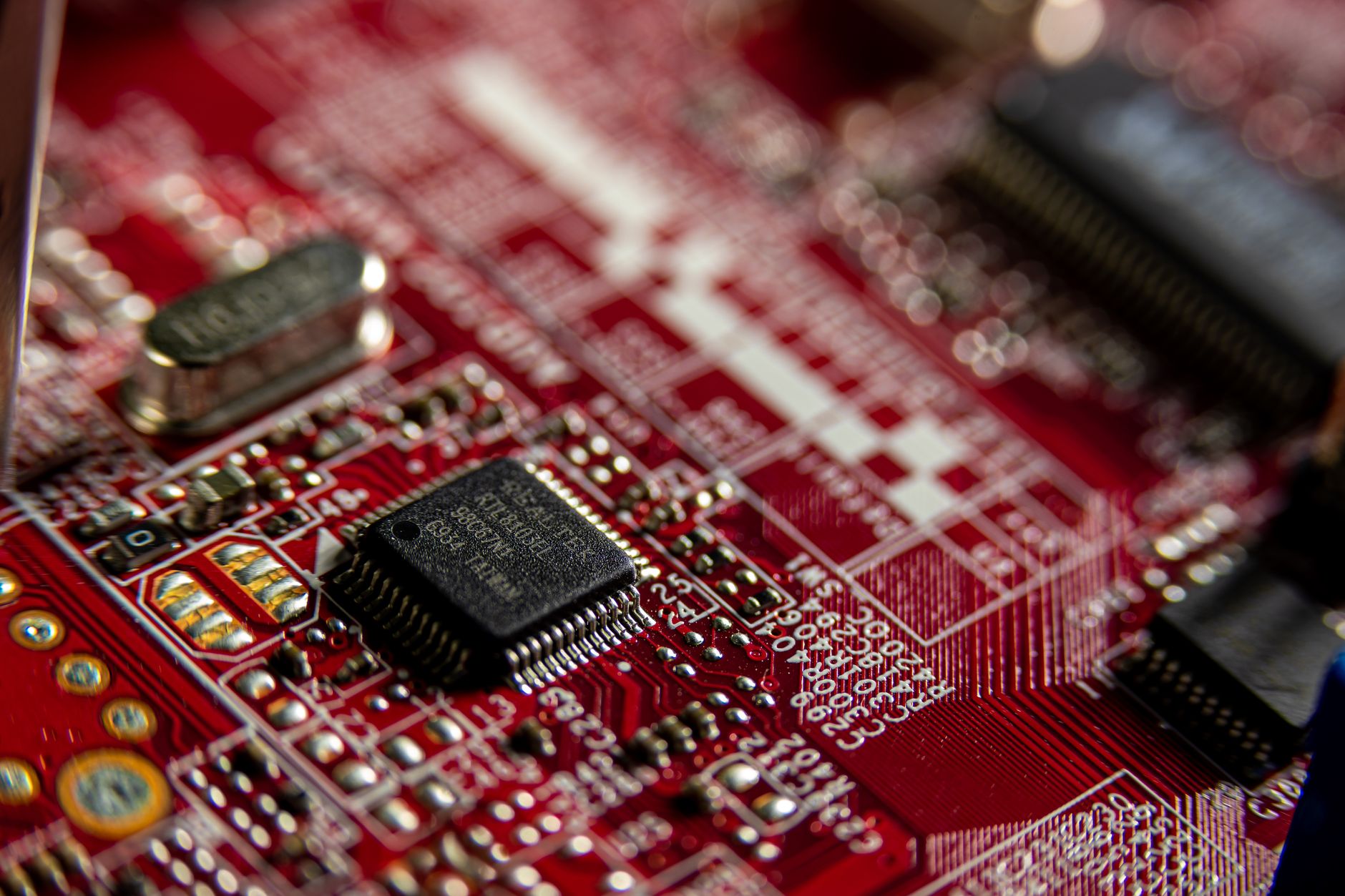 TSMC's Innovative Chip Packaging Promises Cost Reduction and Performance Boost