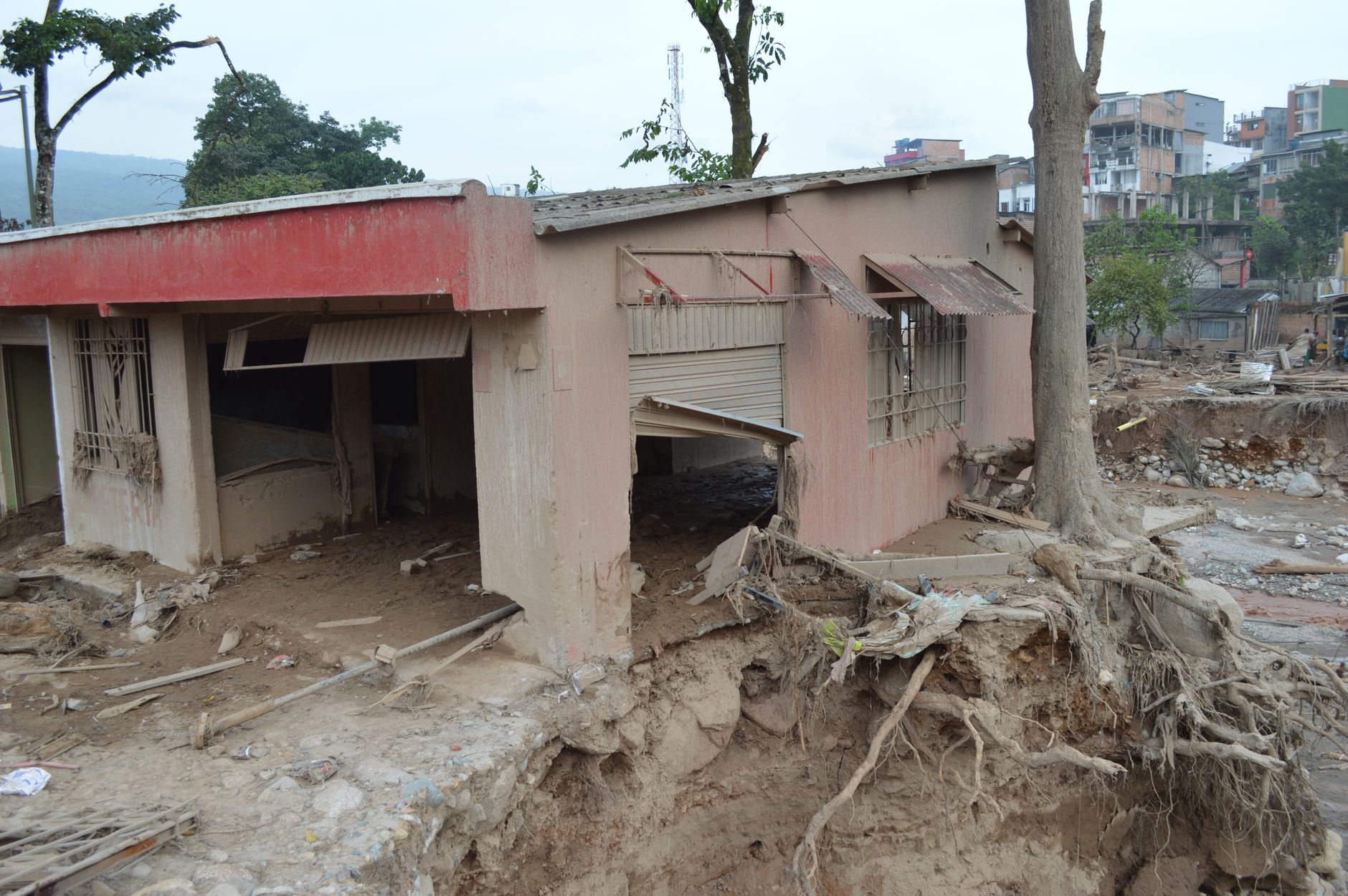 Nepal Floods, SCO Diplomacy, and Political Winds in Mettur