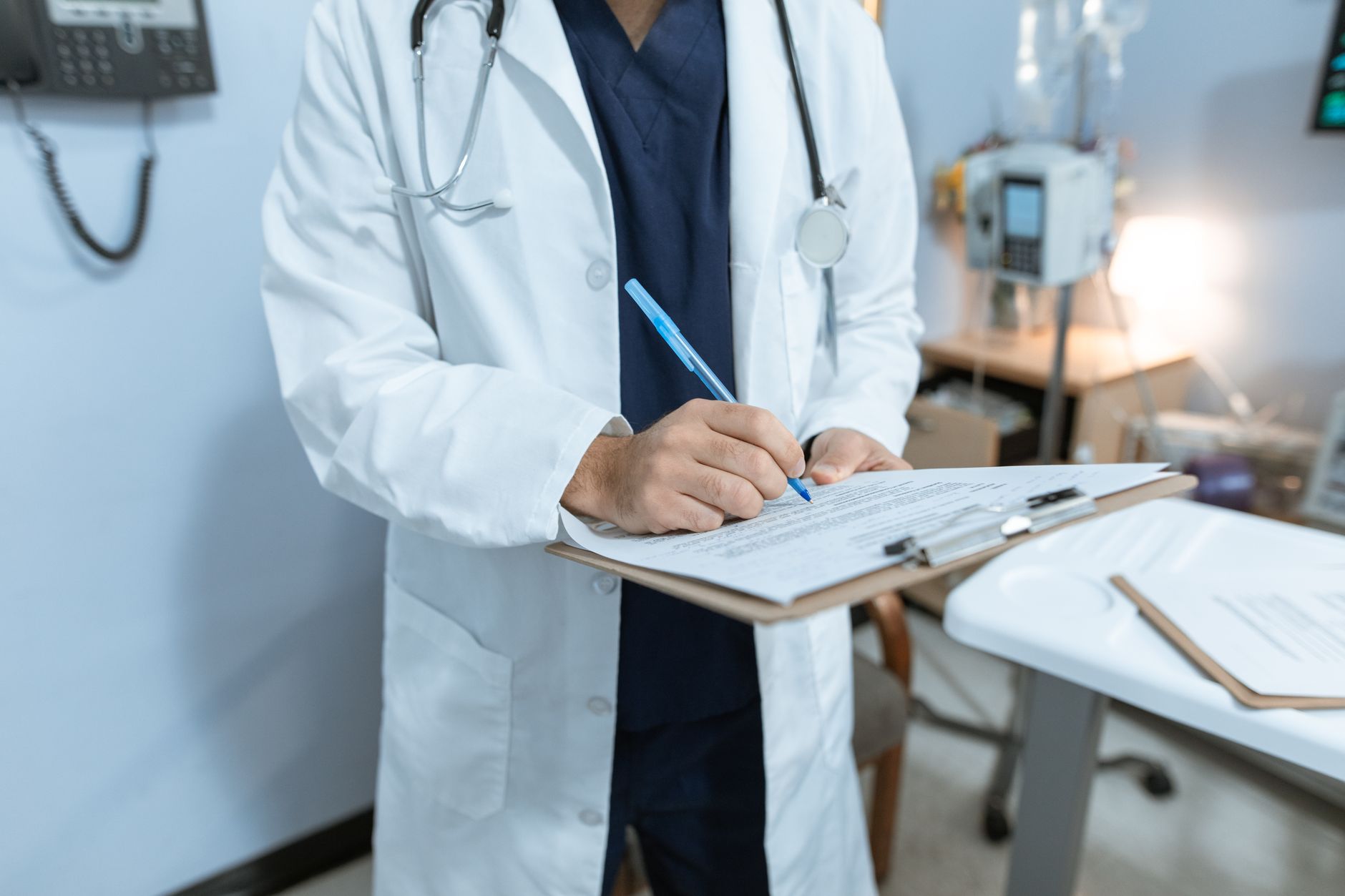 Supreme Court Seeks Ministry's Stance on Doctor Duty Hours