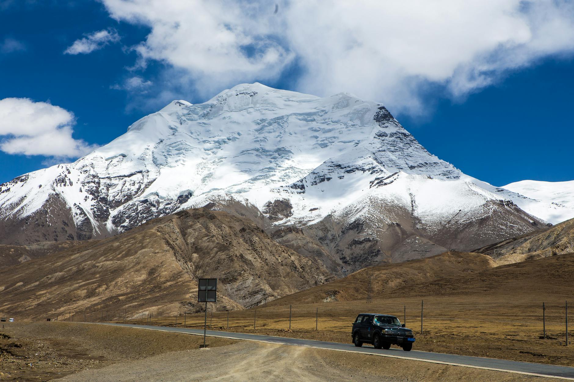 Evolution Unfolding: Tibetans Thrive Amidst Thin Air