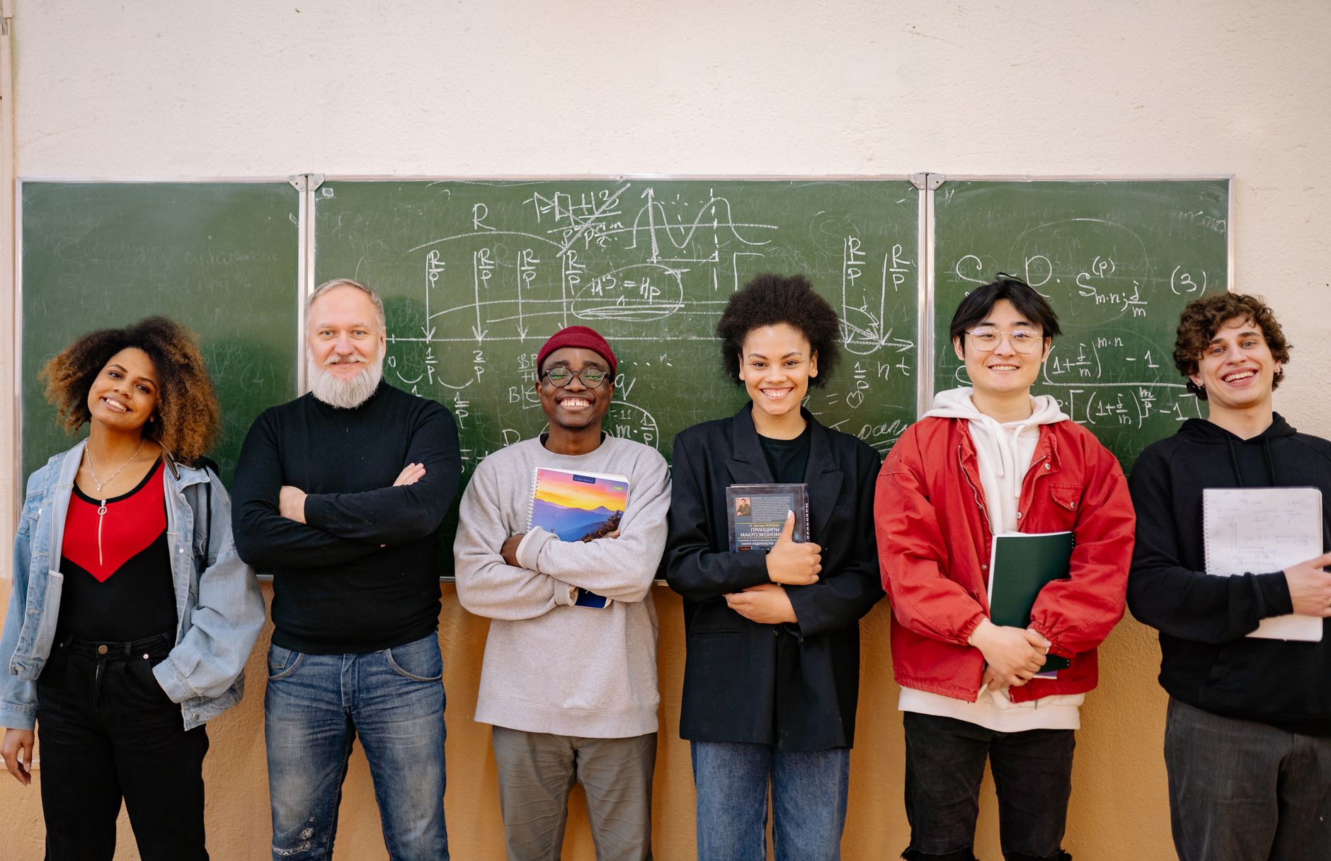 The EU's Struggle with Early School Dropouts: A Closer Look