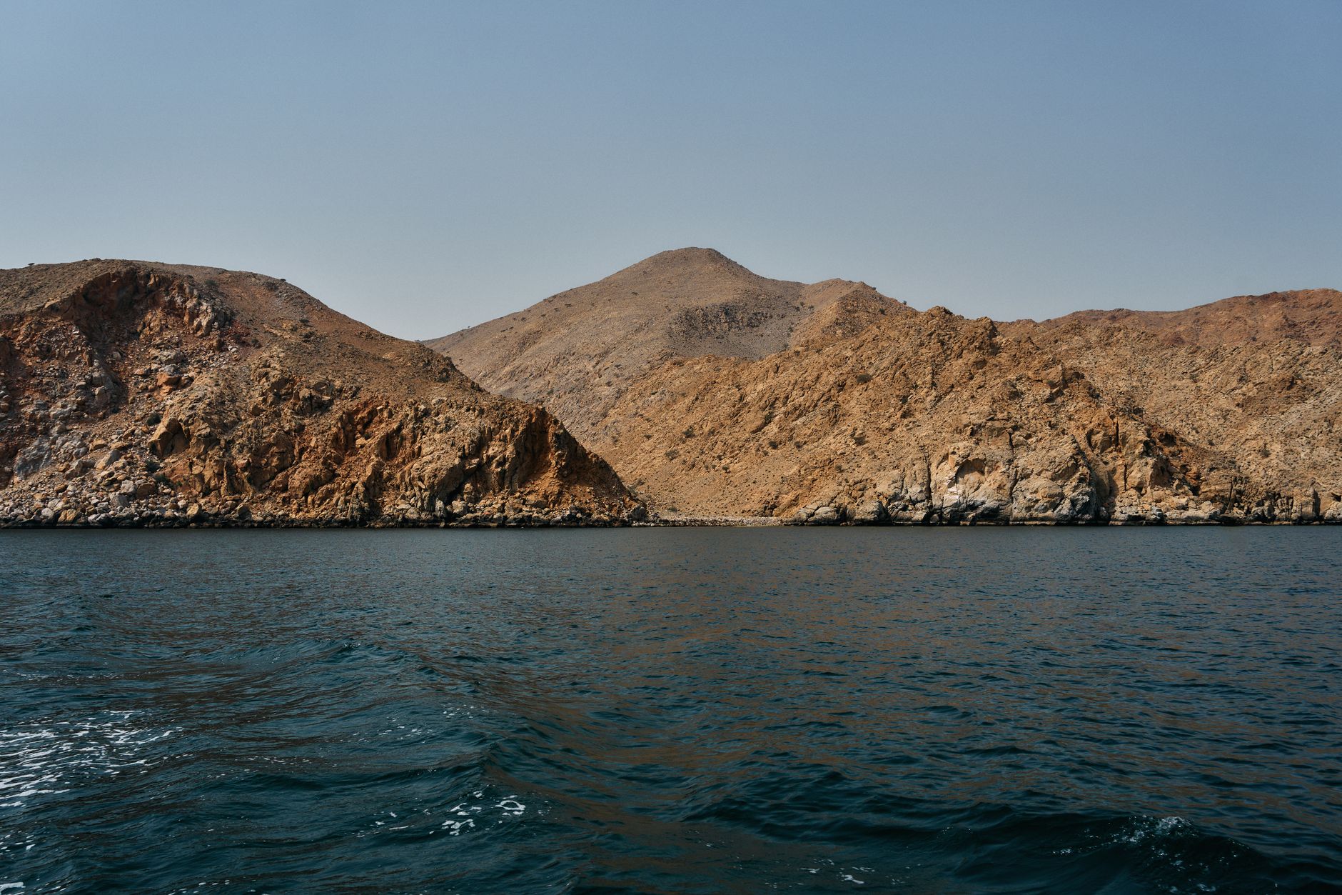 Oman Grapples with Massive Oil Spill Threatening Marine Ecosystem