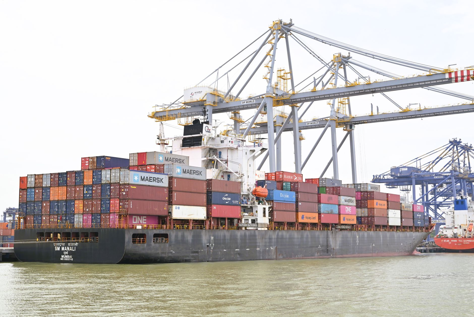 Exporters Urged to Tap Government Schemes for Global Edge