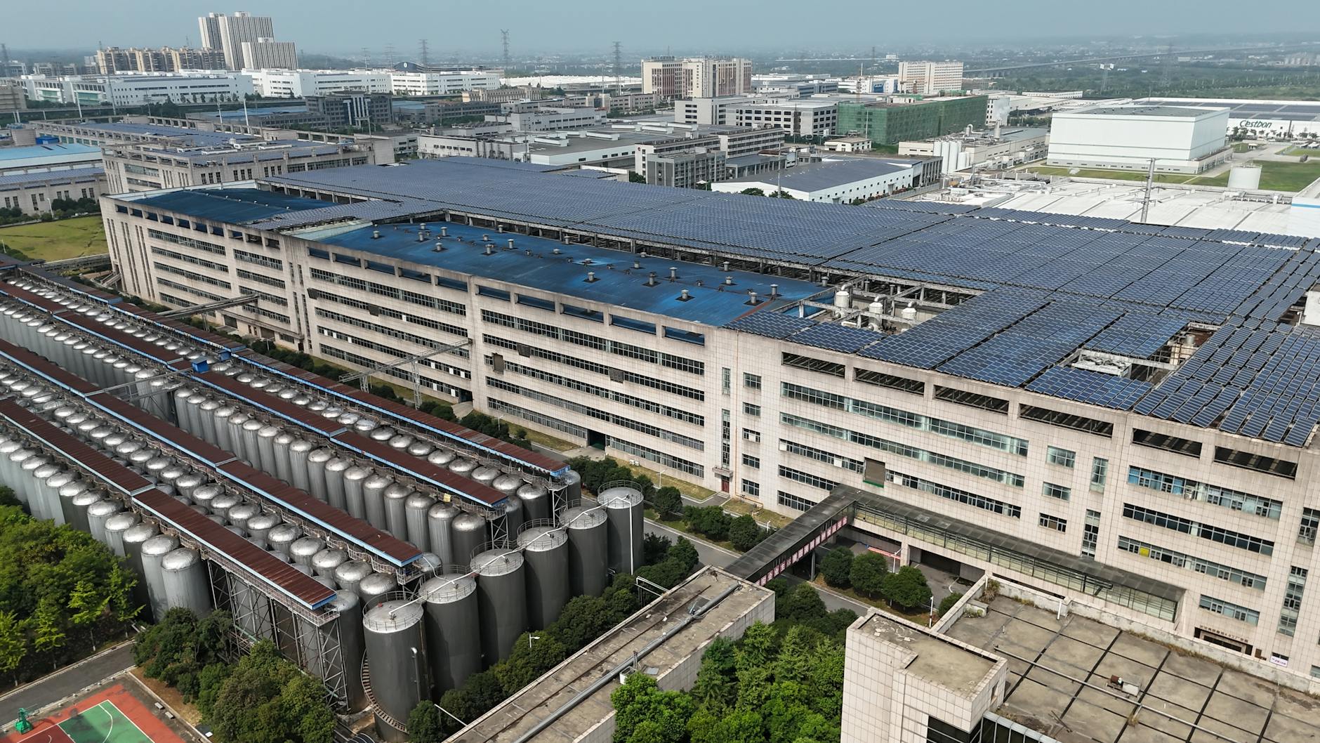 India's Solar Shift: Embracing Local Manufacturing to Cut China Ties