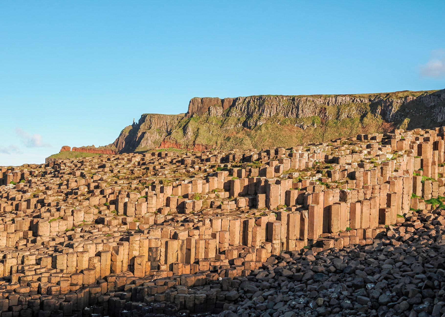 Unveiling the Volcanic Origins of Giant's Causeway