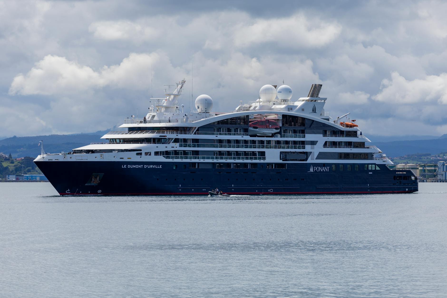 Cruise Ship Drama: Hantavirus Evacuation Sparks Health Scare