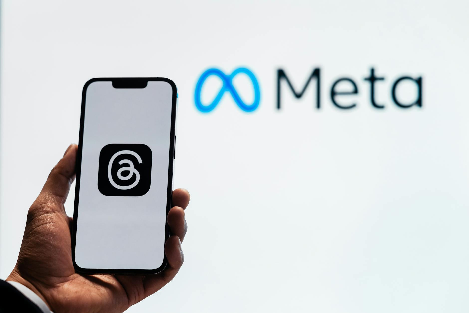Meta's Pre-Dawn Layoffs: A Jarring Wake-Up Call for 8,000