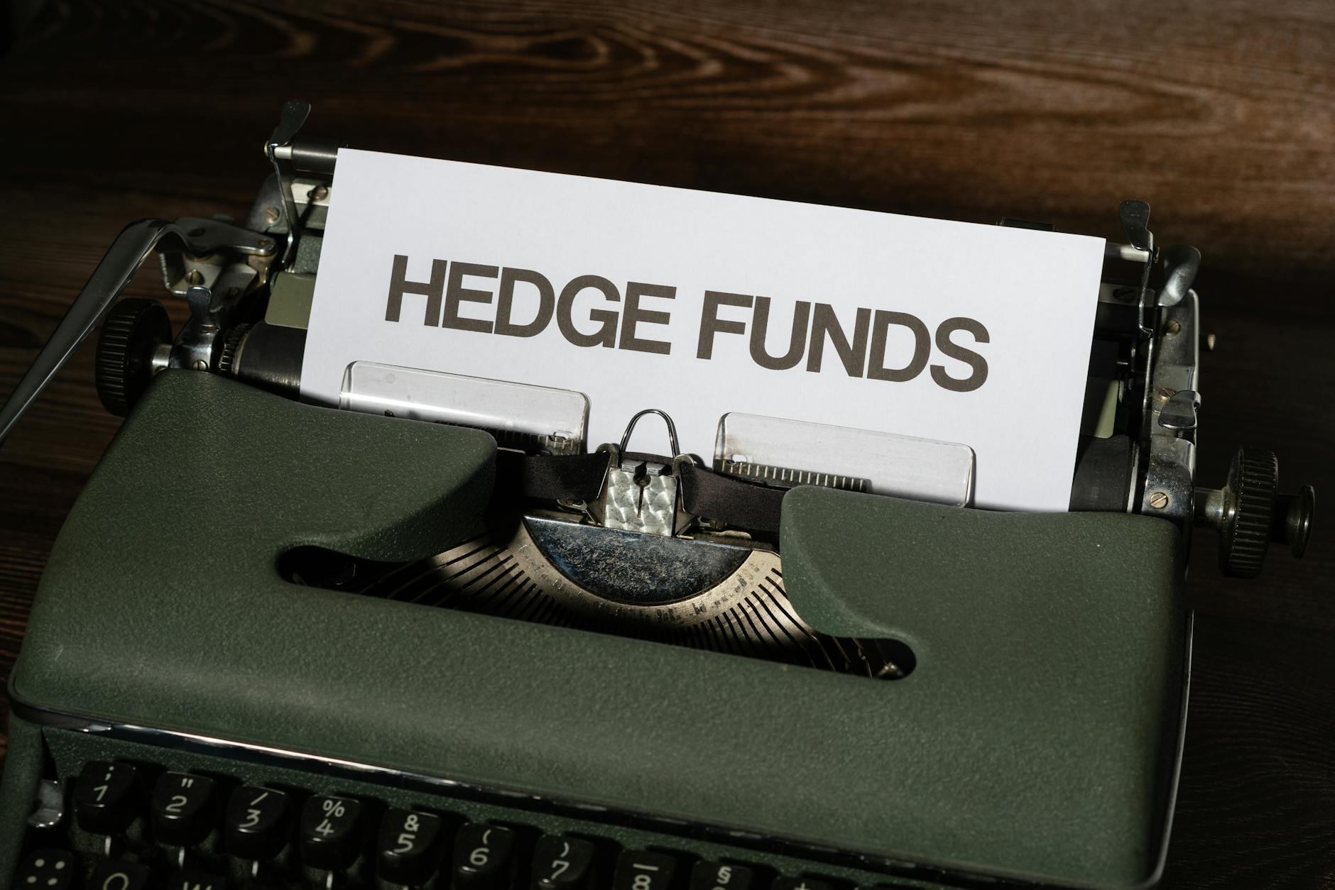 Fidelity Investments Restructures, Set to Slash 1,000 Jobs