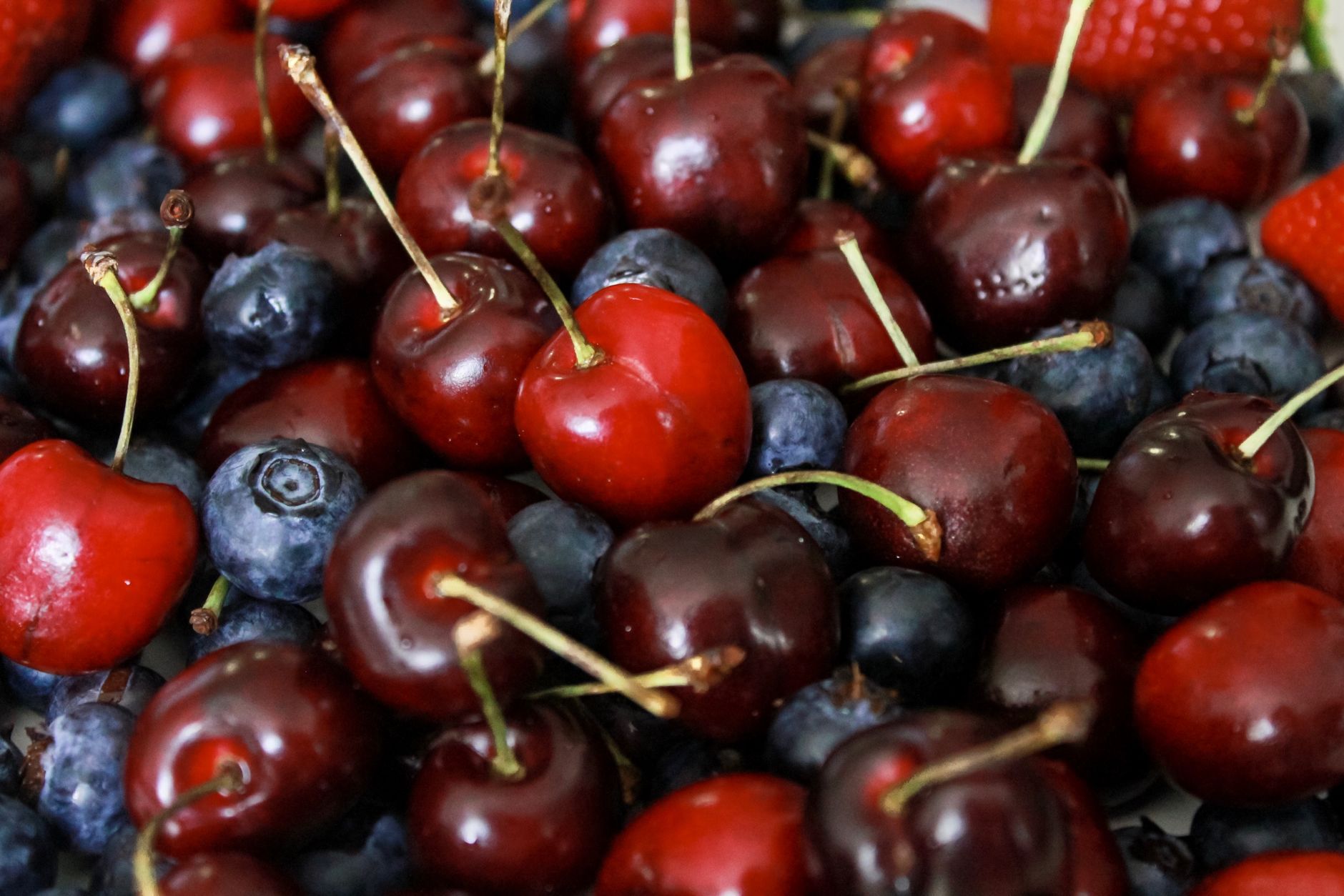 Unlocking Heart Health: The Fruits and Veggies You Need