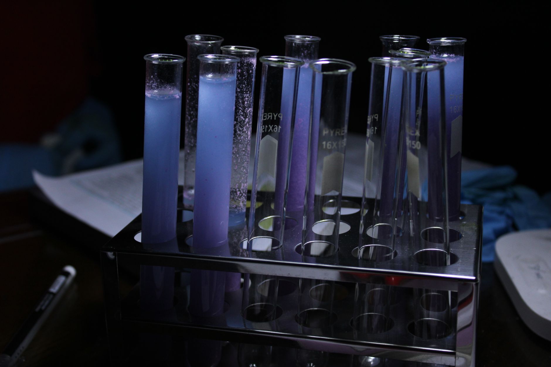 Revolutionary Discovery: Harnessing Hydrogen from Water with Light