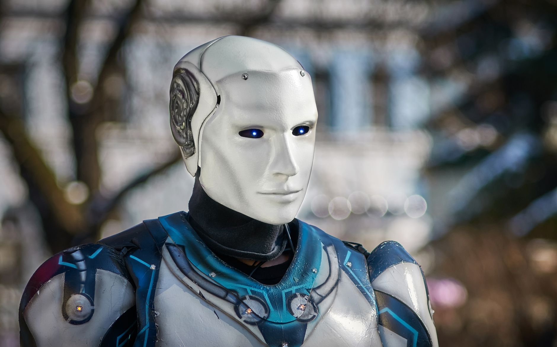 Humanoid Robots Achieve Surgical Milestone in Medical First