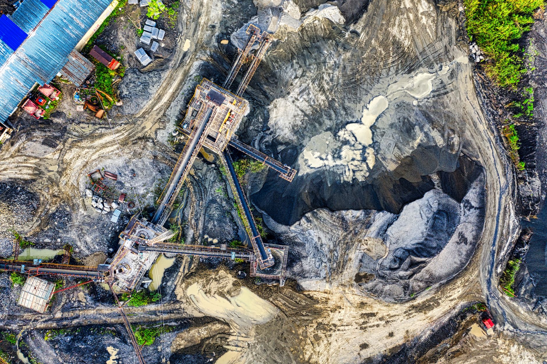 Drones and AI: Shaping the Future of Sustainable Mining and Construction