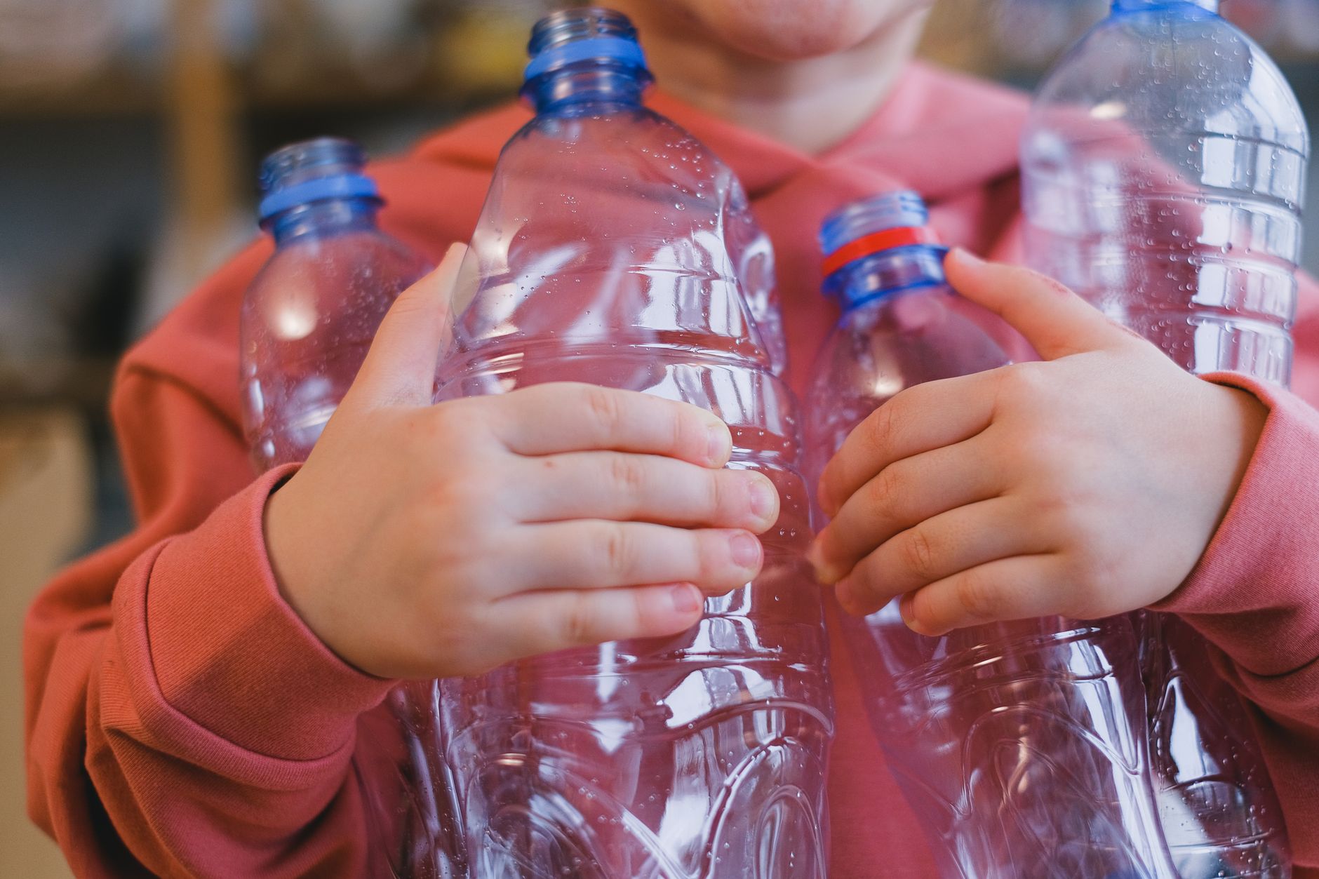 Innovative Team Transforms Plastic Waste into Sustainable Products