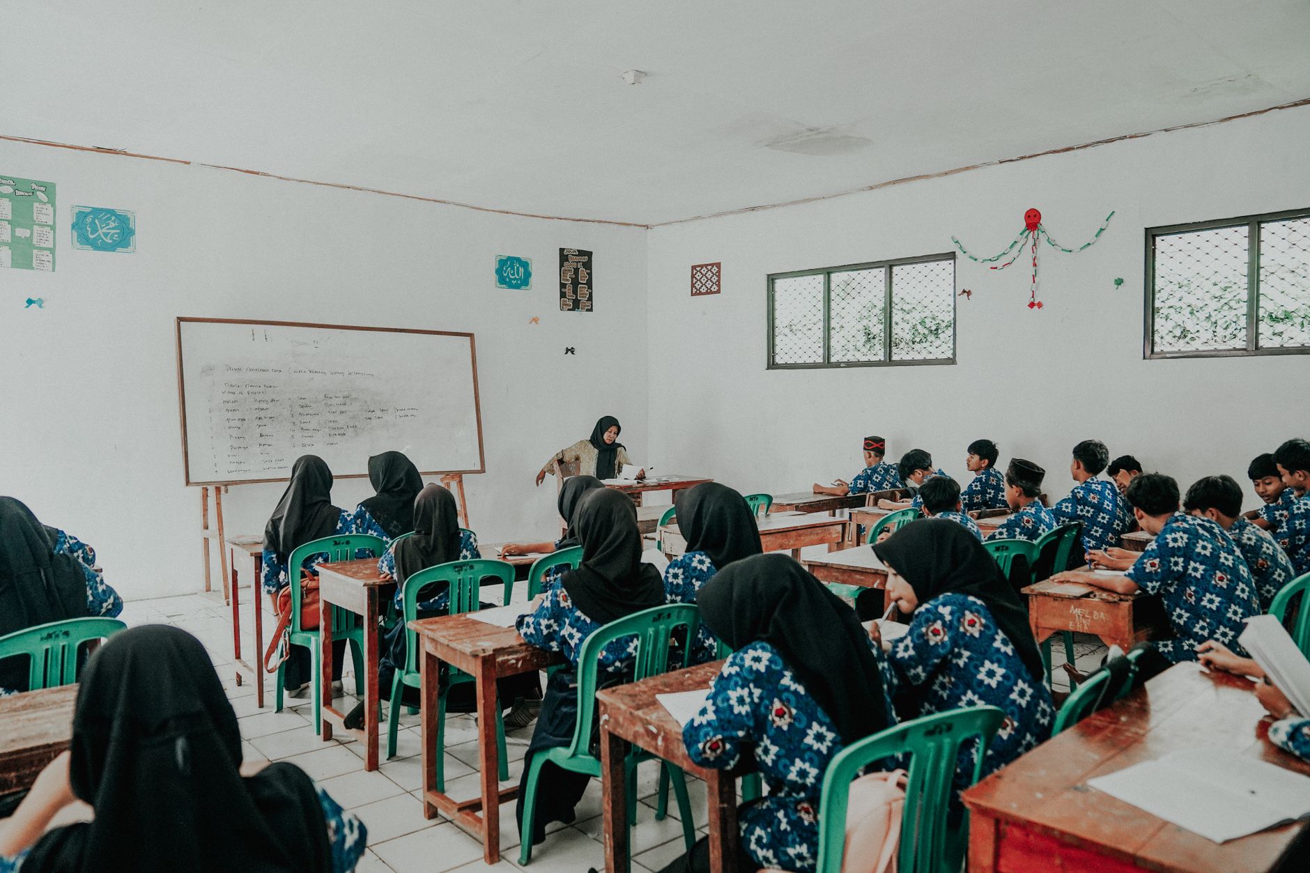 Indonesian School Takes Learning Outdoors with Eco-Classroom