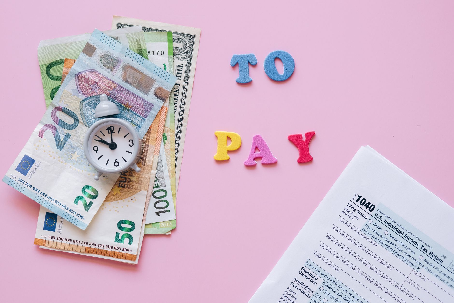 Business Leaders Criticise 'Madness' of Minimum Wage Debate