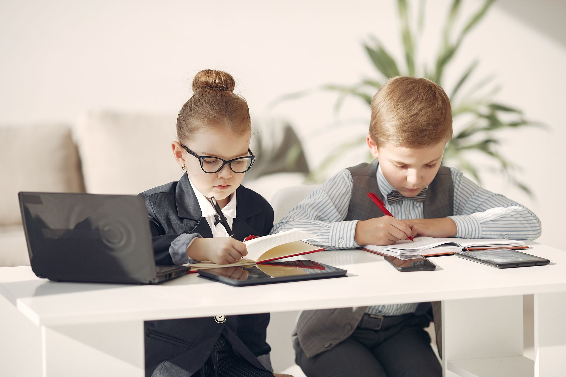 Mobile Learning Proves Vital in Crisis: A Global Perspective