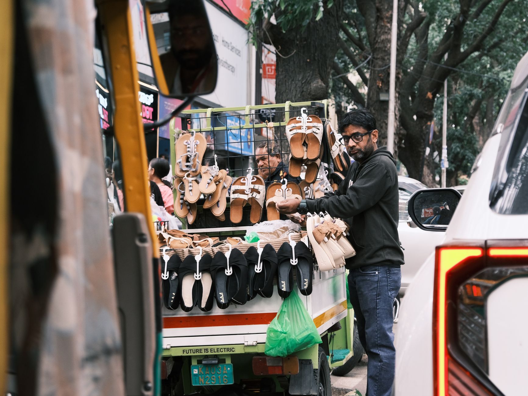 India's Direct Selling Boom: A Rs 23,522-Crore Industry Unveiled