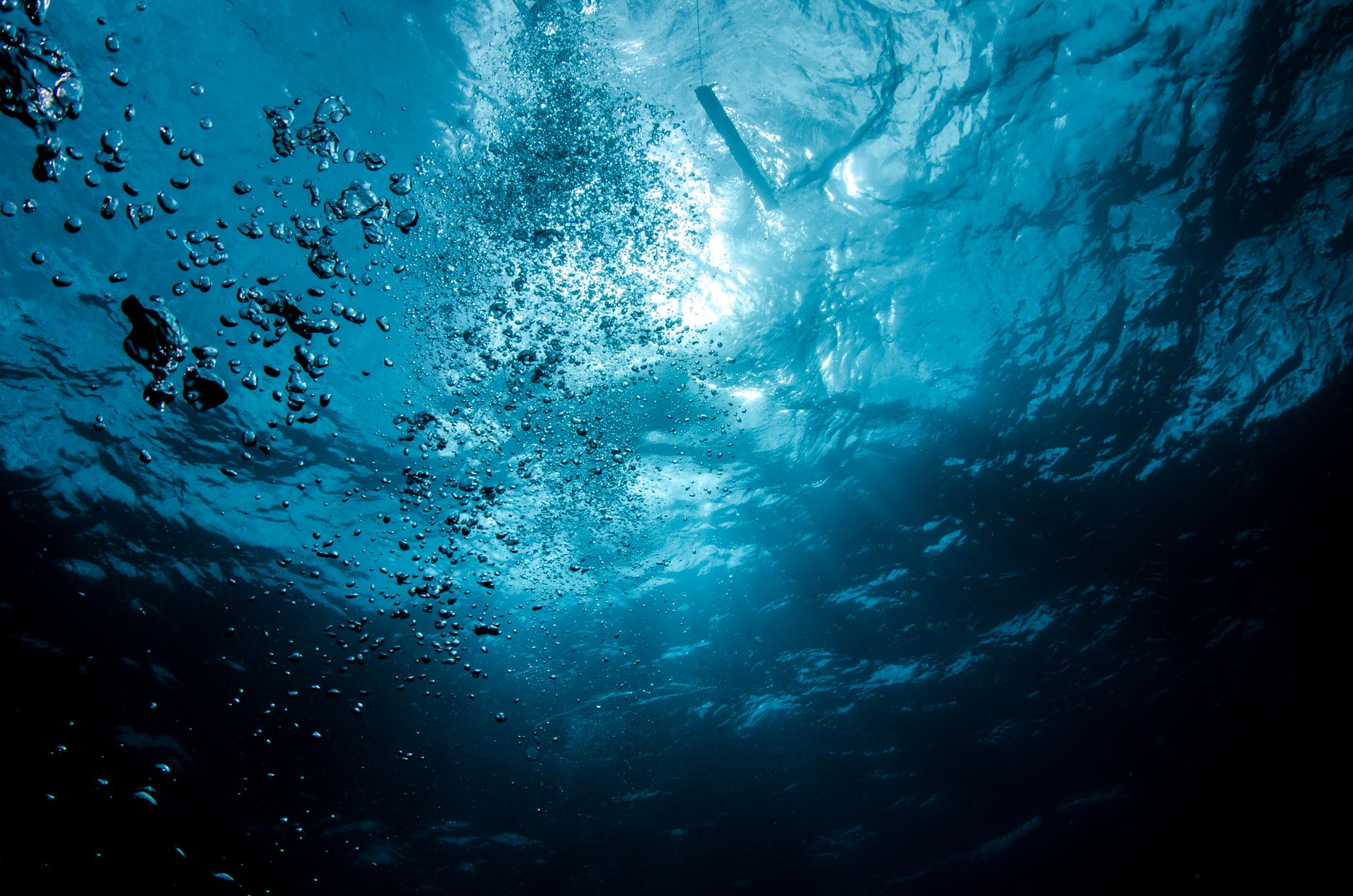 Water's Secret Revealed: Discovery Sheds Light on Life's Origins
