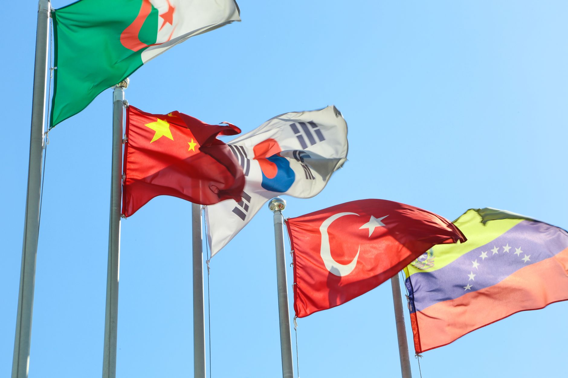 Modi and Xi Aim to Mend Ties with Enhanced Business Cooperation