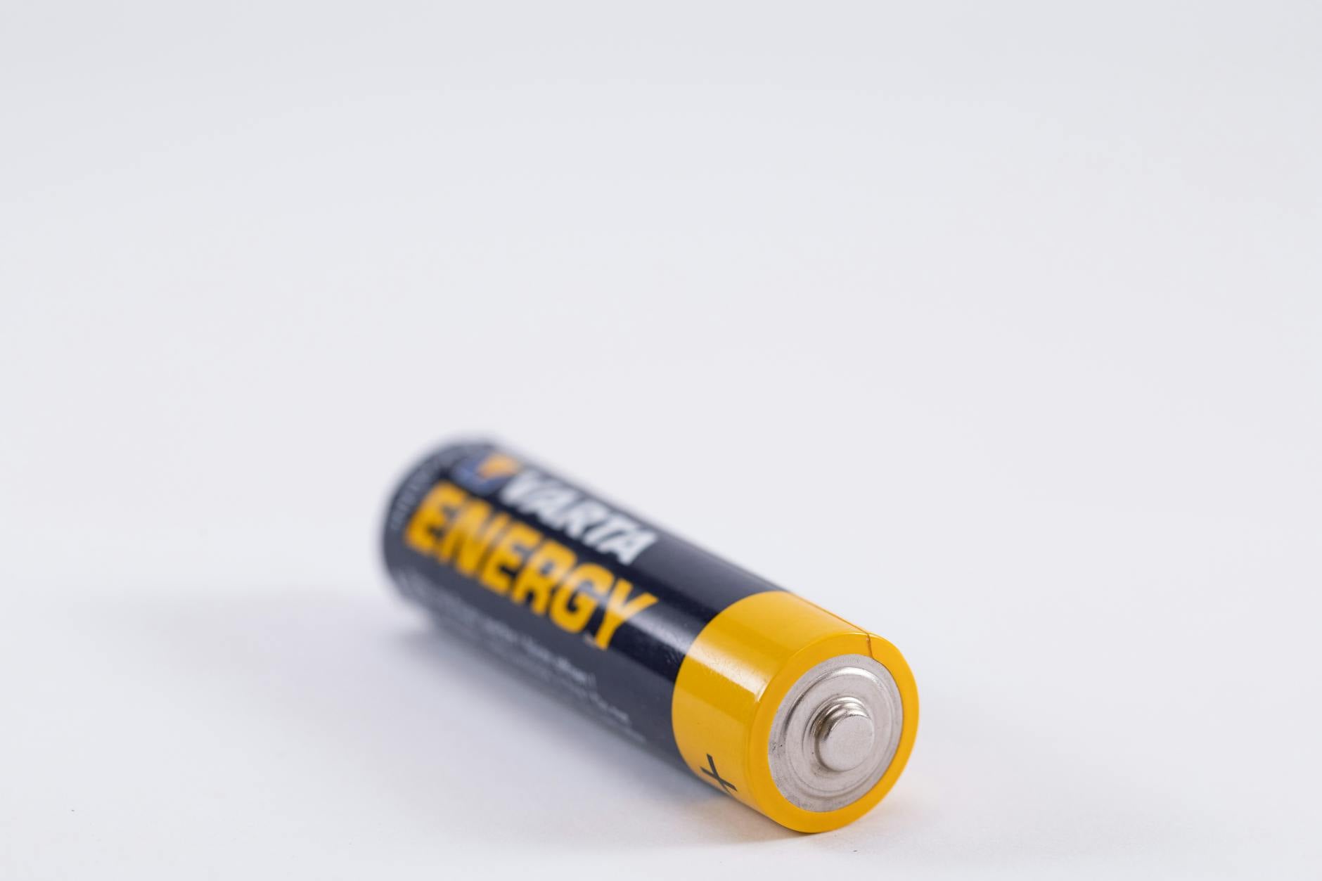 Revolutionary Memory Tech Promises Months of Device Battery Life