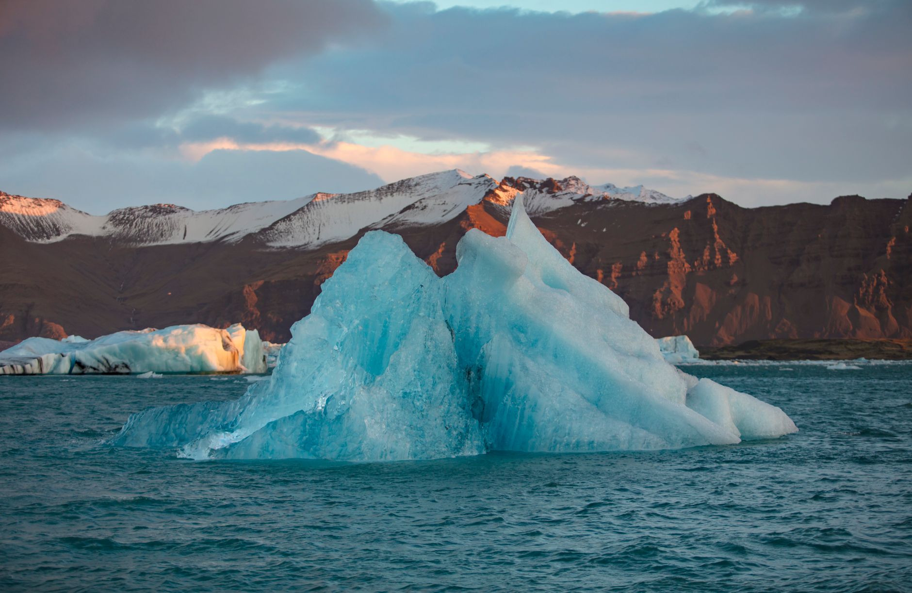 Iceland Tops Global Peace Index: A Study in Tranquillity